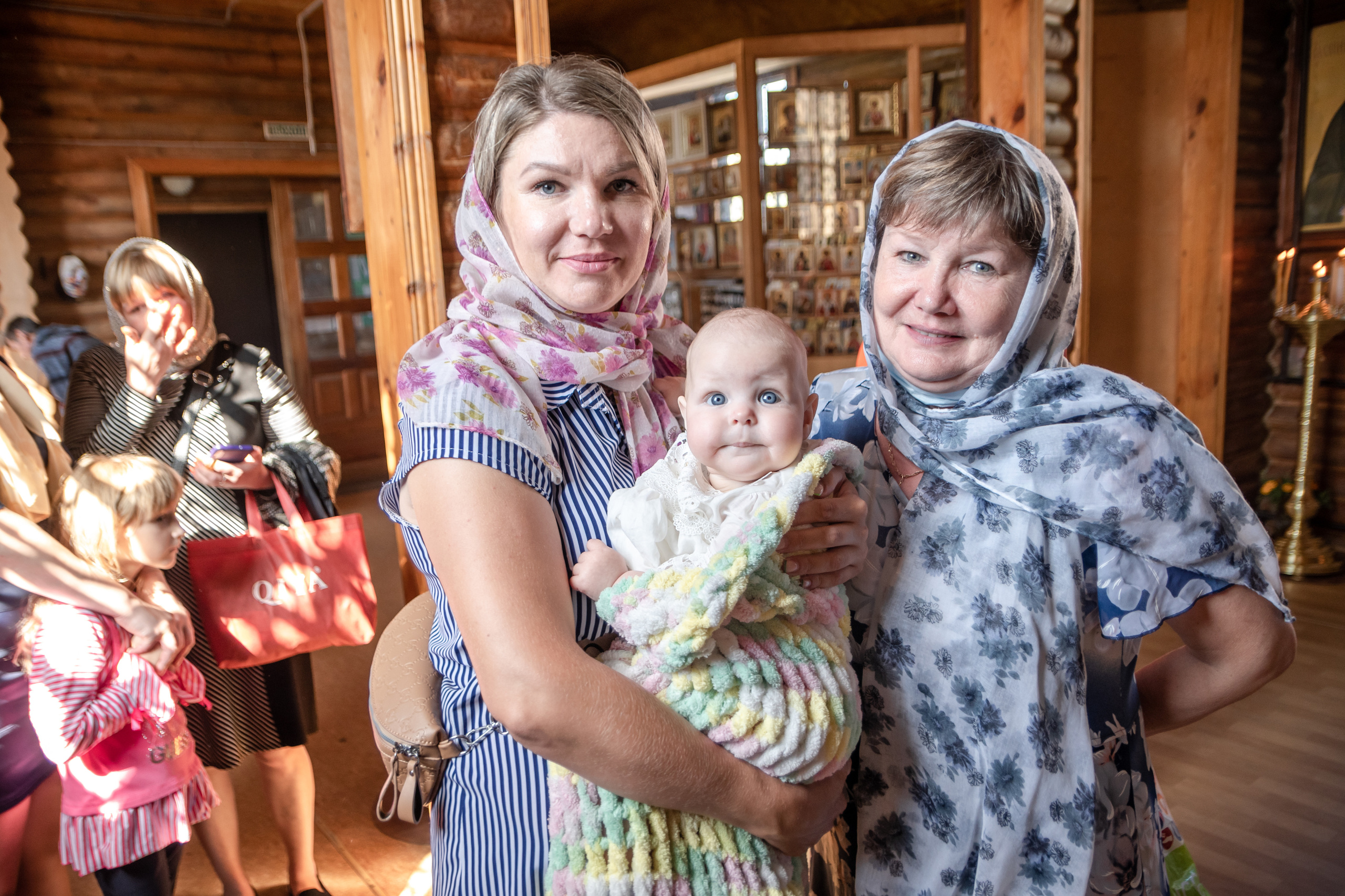 Крещение Анечки. Фотограф в Сузуне — Зоя Попова (Собственная фотостудия)