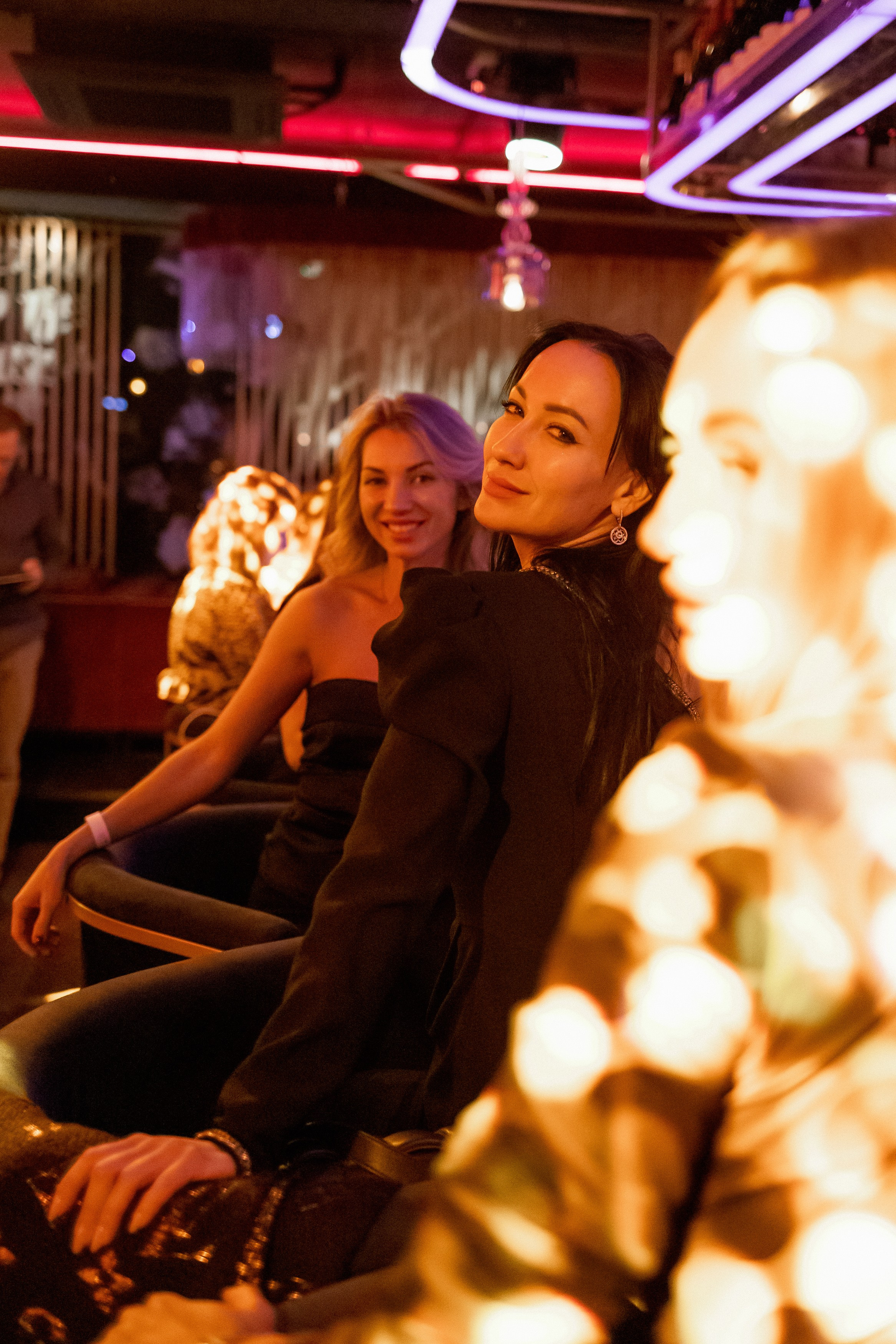 YANA URBAN: сольный концерт в «Анжелика Wineroom». СВОИ. ФОТООТЧЕТЫ-СОБЫТИЯ-МЕСТА