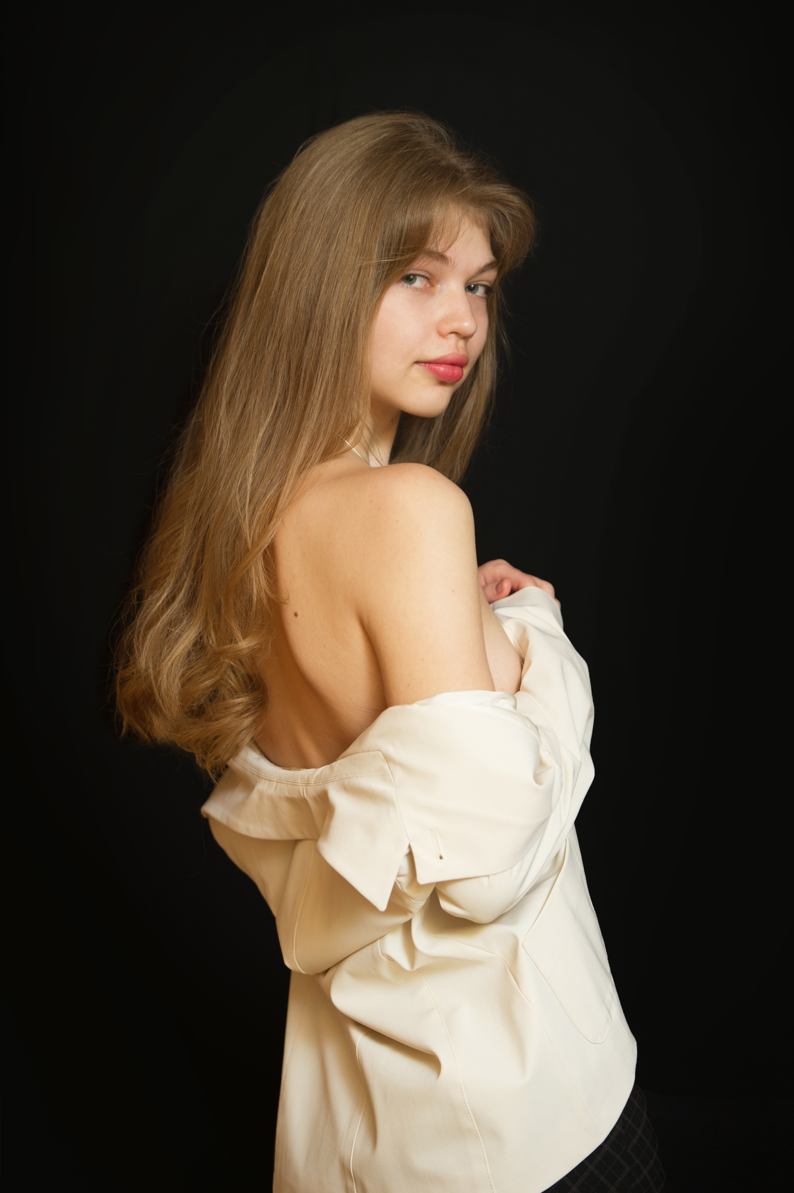 Портретная фотосъемка в студии и на улице. Выпускные альбомы. Частные съемки