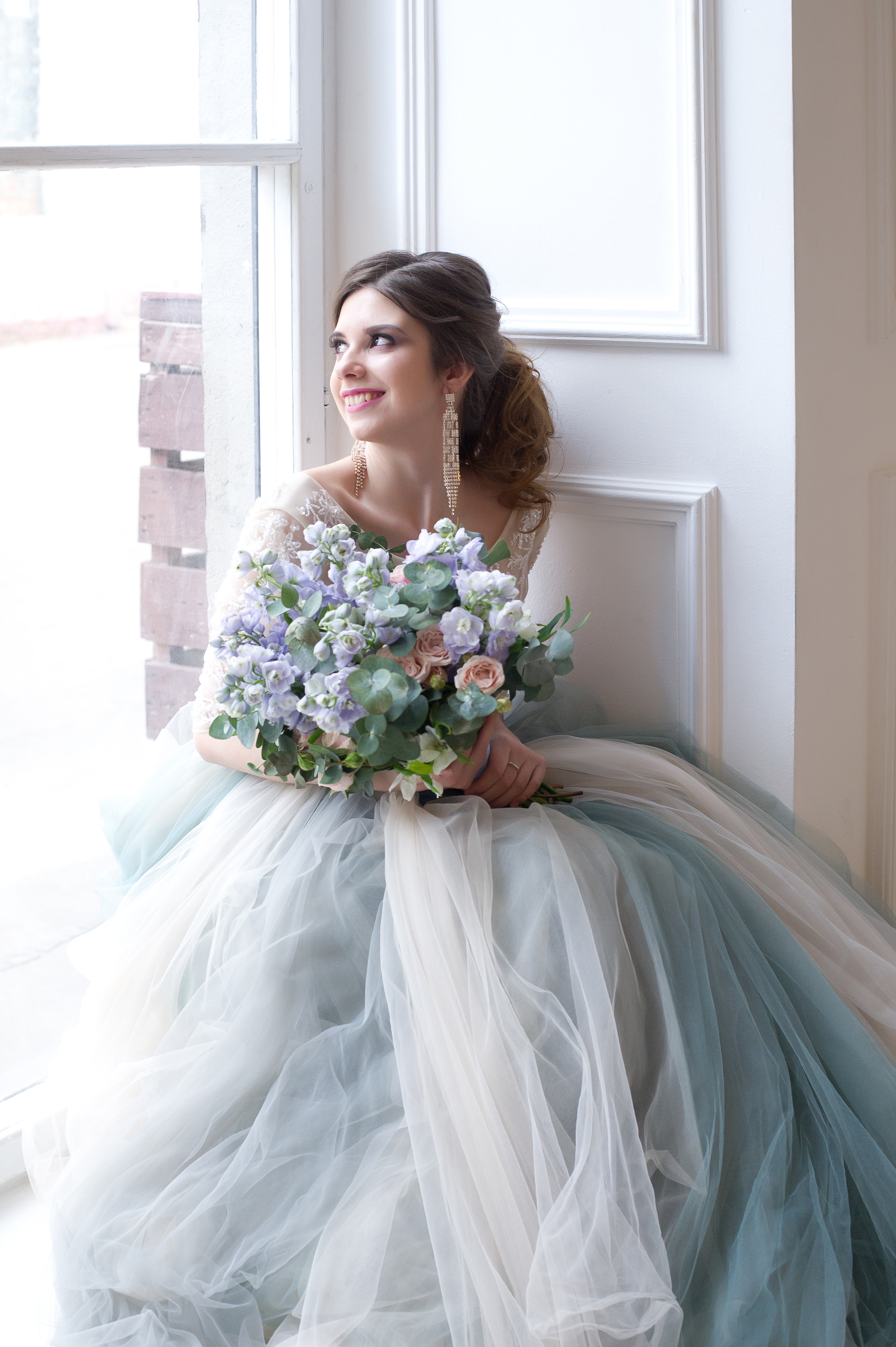 Портретная фотосъемка в студии и на улице. Выпускные альбомы. Частные съемки