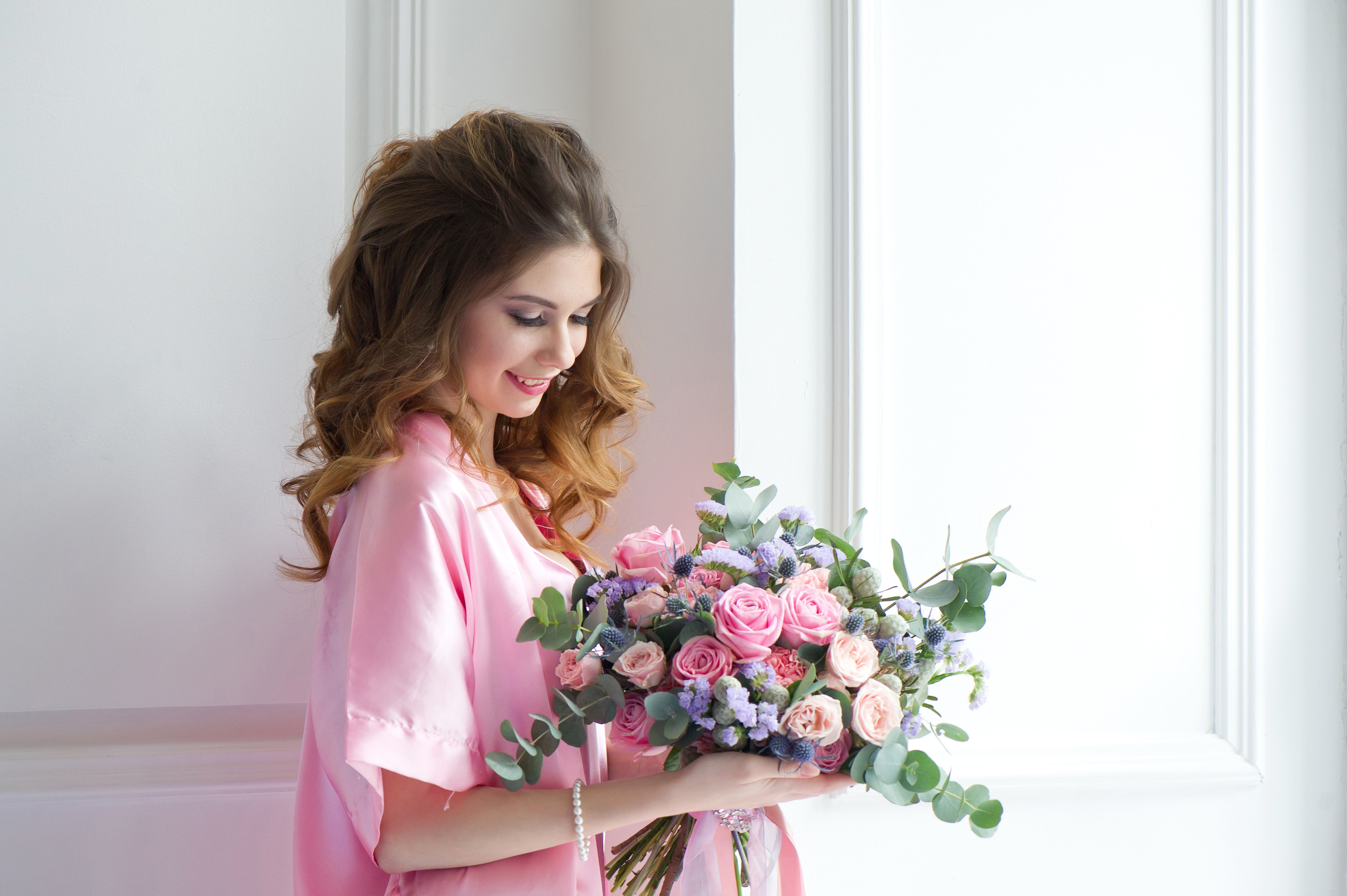 Портретная фотосъемка в студии и на улице. Выпускные альбомы. Частные съемки