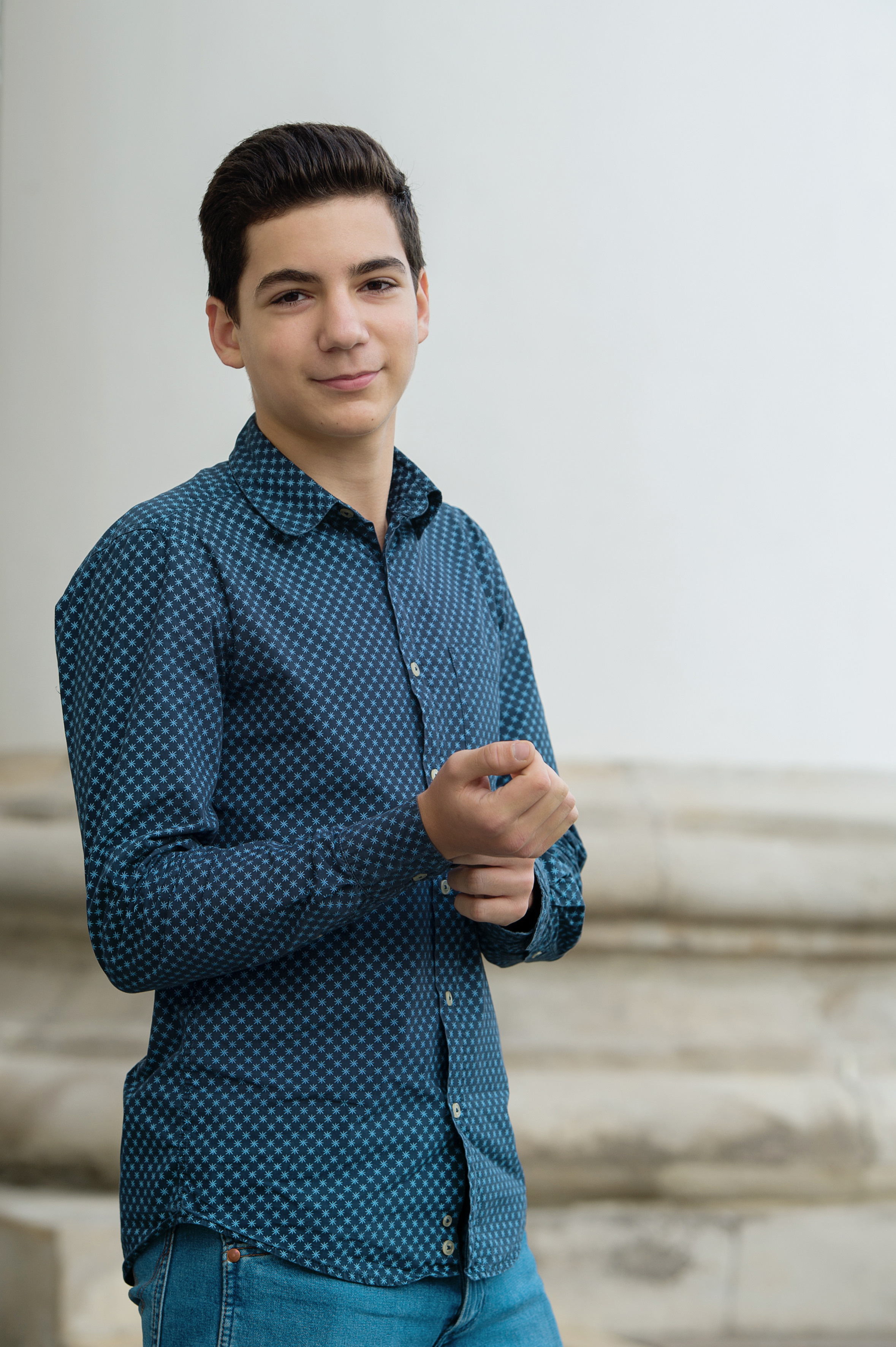 Портретная фотосъемка в студии и на улице. Выпускные альбомы. Частные съемки