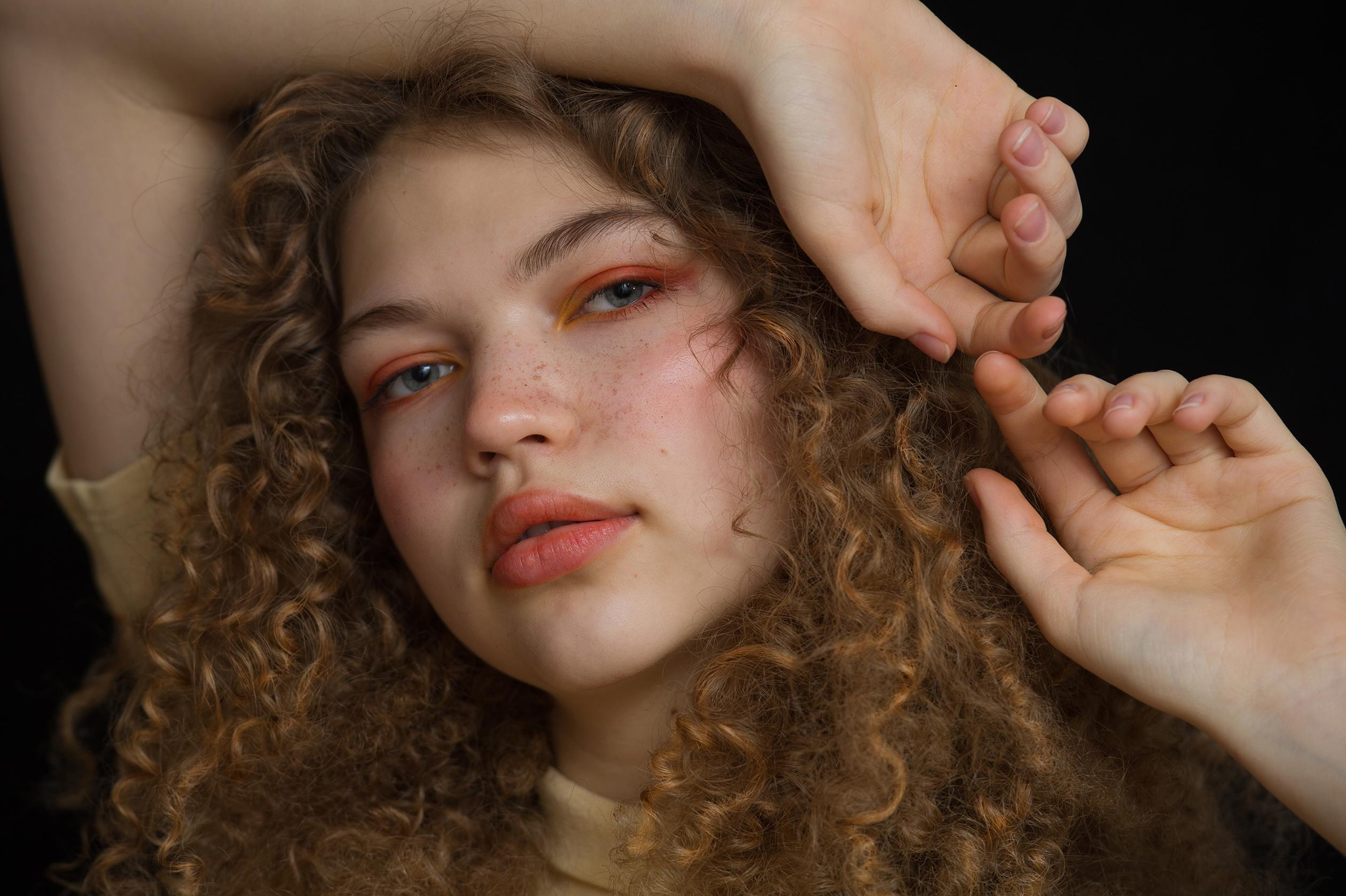 Детский и семейный фотограф в Москве. Выпускные альбомы. Частные съемки