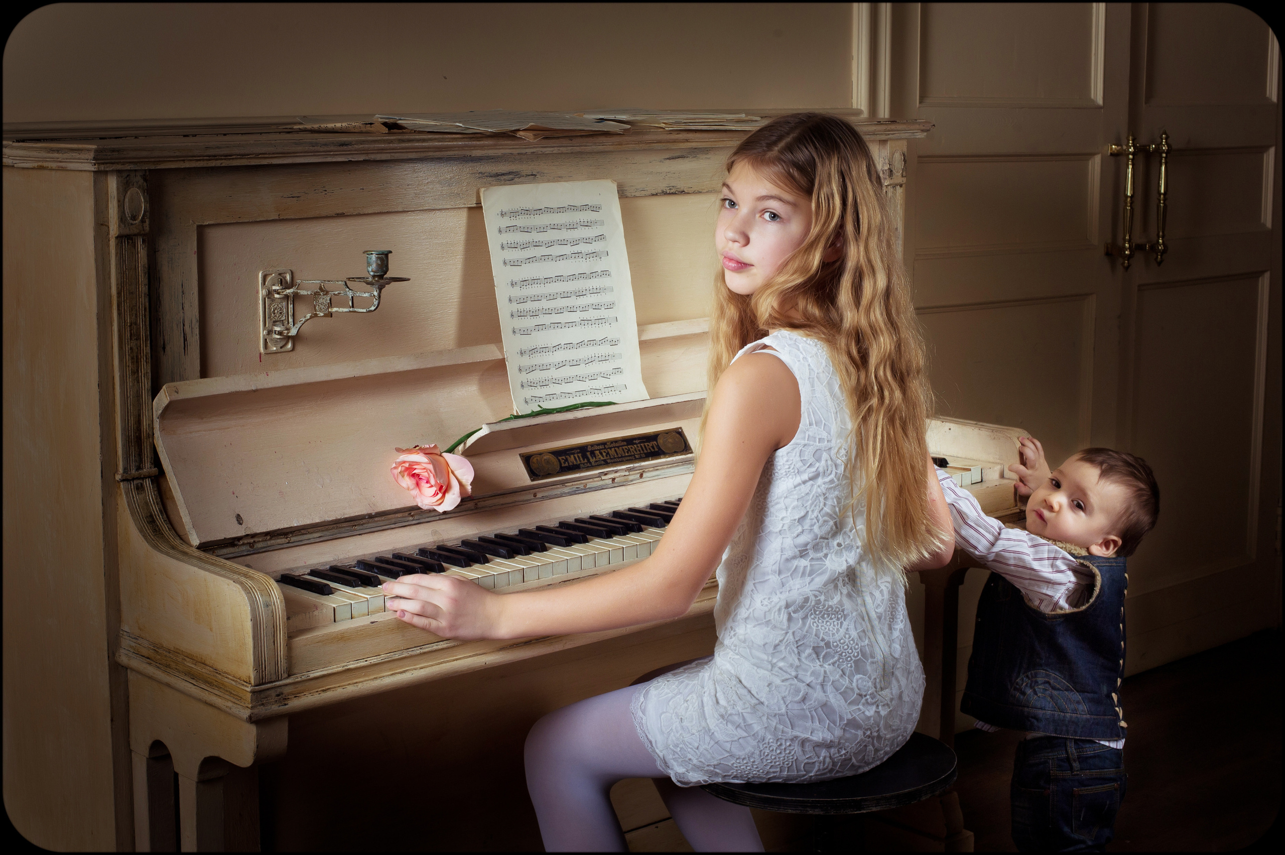 Детский и семейный фотограф в Москве. Выпускные альбомы. Частные съемки