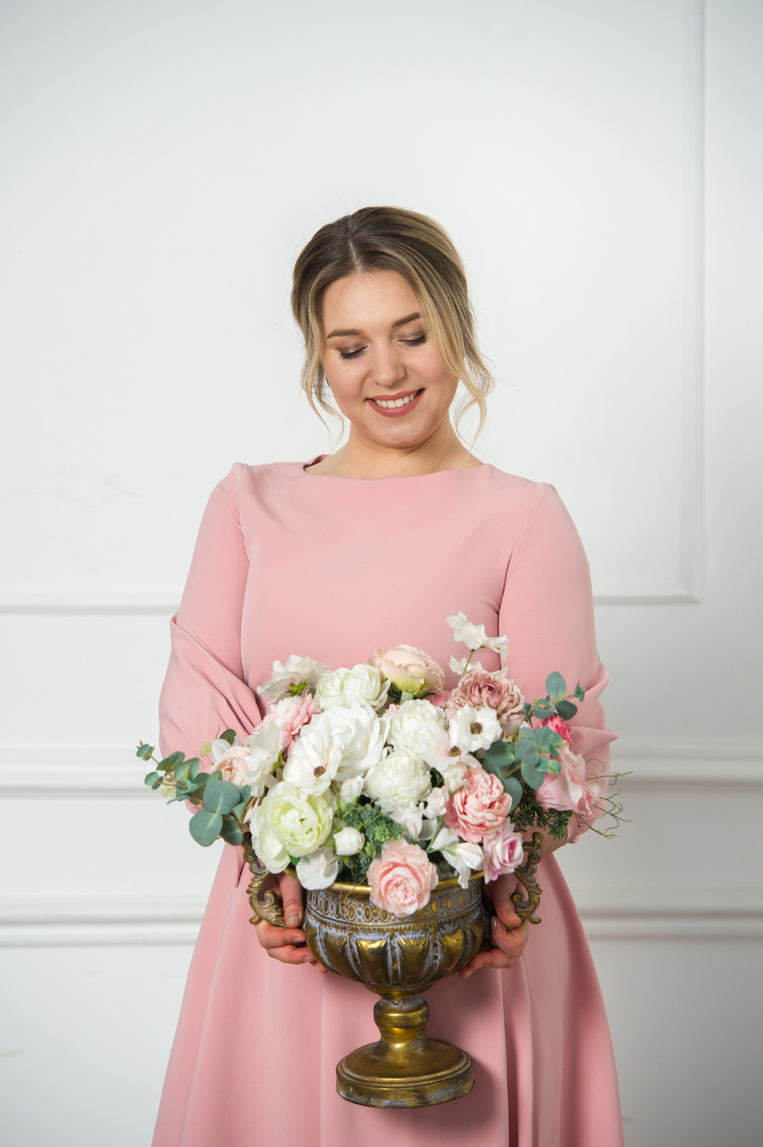 Портретная фотосъемка в студии и на улице. Выпускные альбомы. Частные съемки