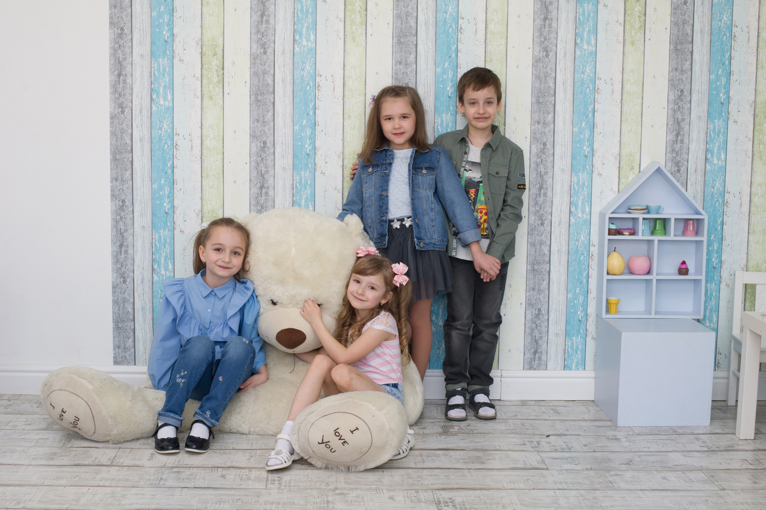 Детский и семейный фотограф в Москве. Выпускные альбомы. Частные съемки