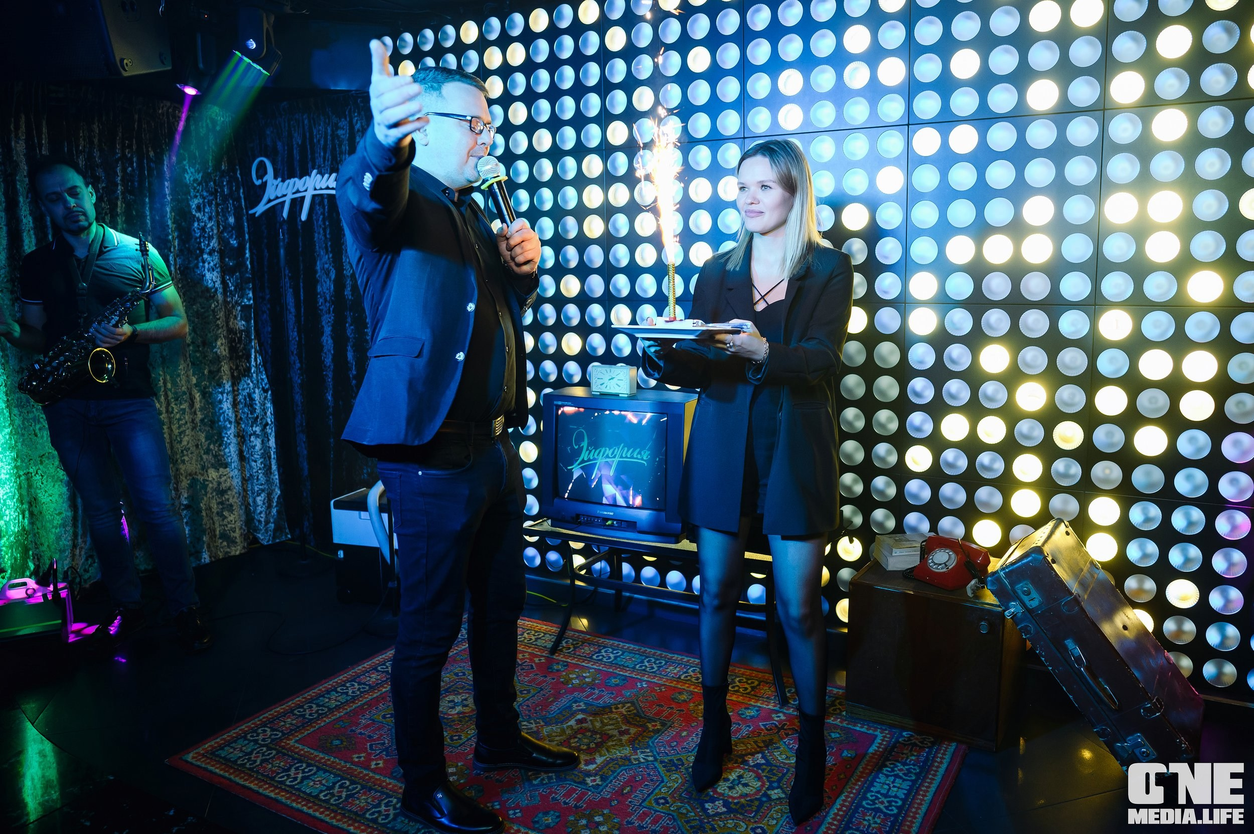 Фоторепортаж из караоке-клубе Эйфория. One Media Life: фоторепортажи, фотоотчеты с мероприятий и заведений