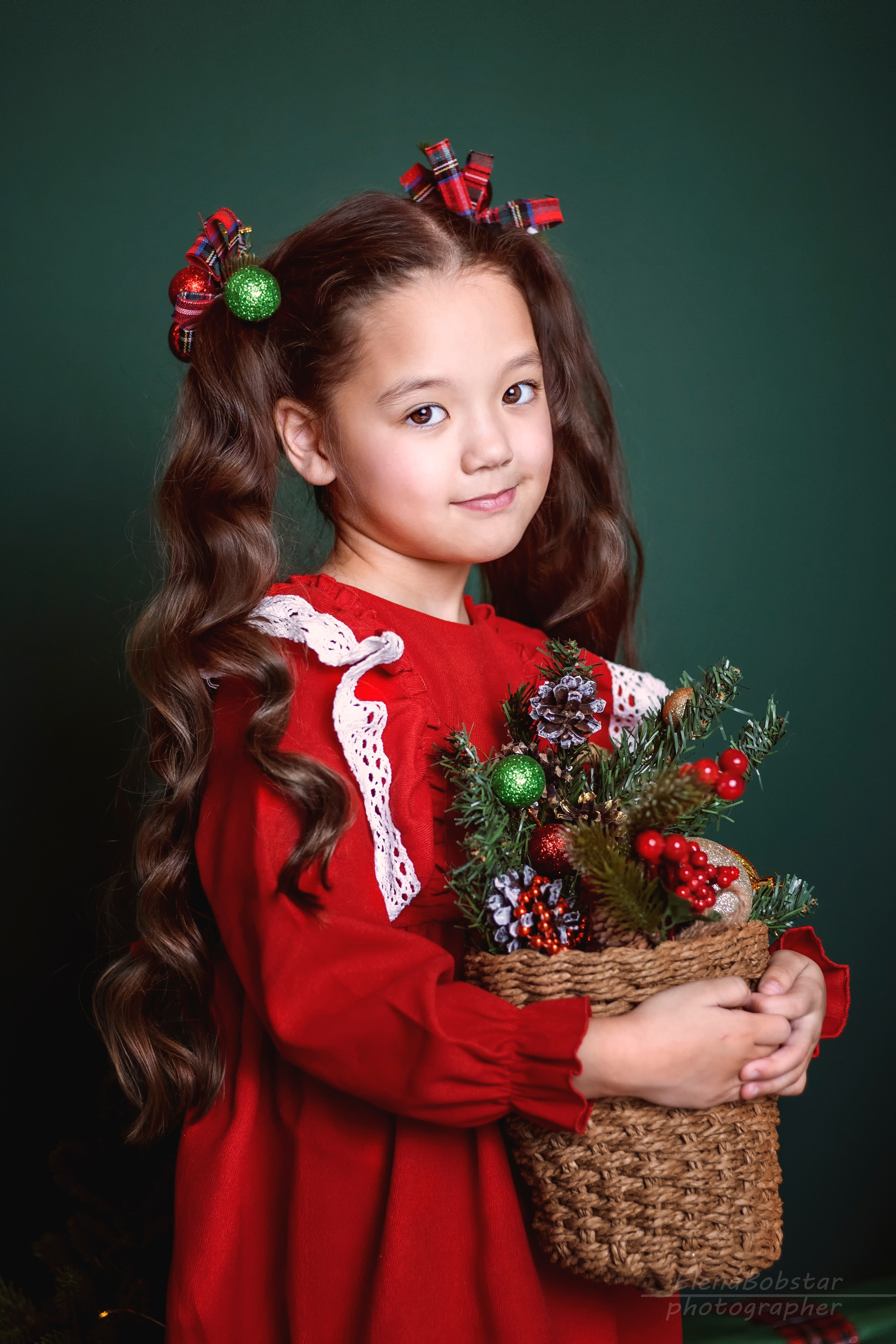 НОВОГОДНИЕ СТУДИЙНЫЕ ДЕТСКИЕ ПОРТРЕТЫ. Семейный и детский фотограф в Тюмени Елена Старцева