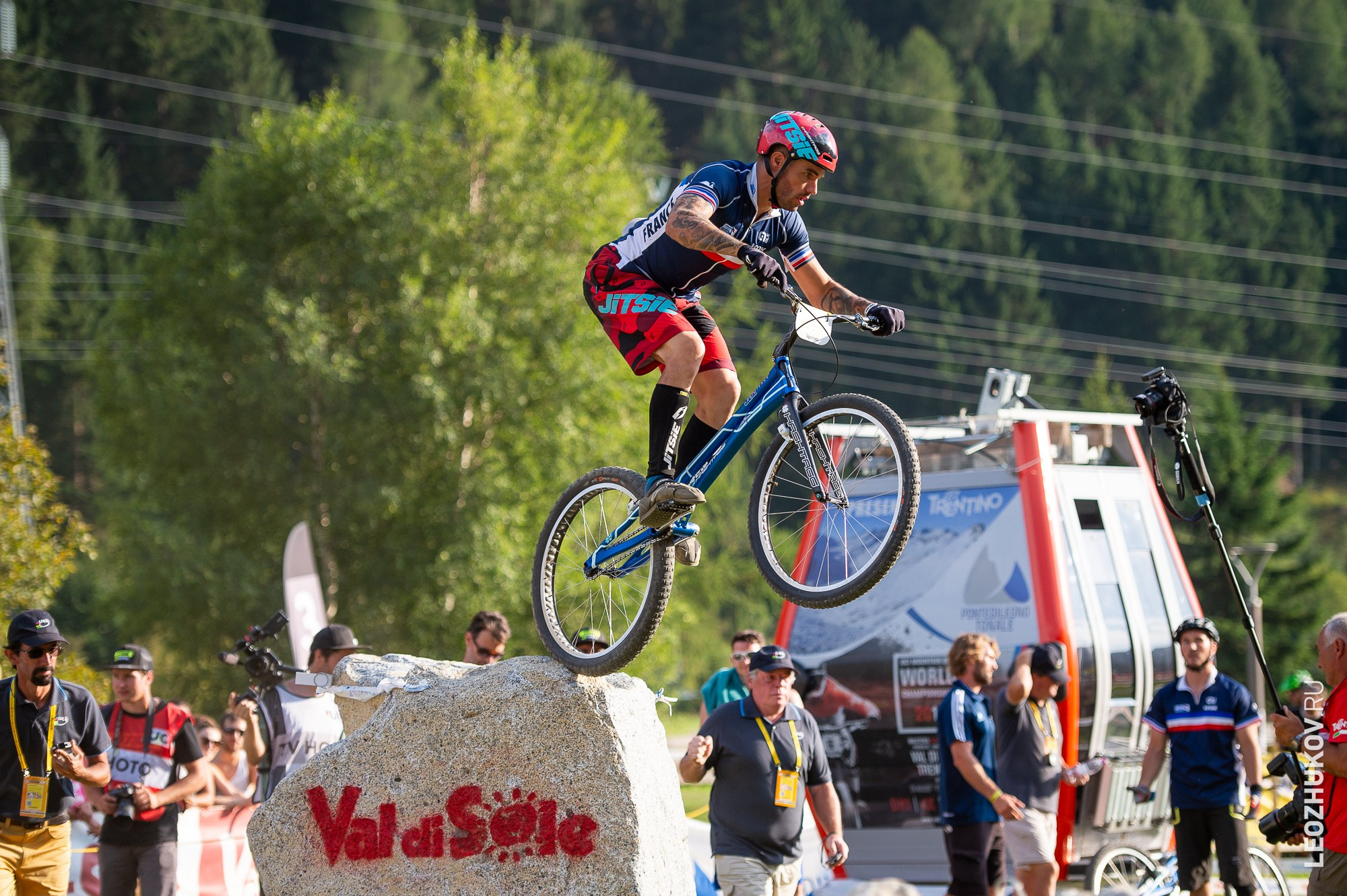 UCI Trials World Championships 2016 — finals. Sports photographer Leonid Zhukov