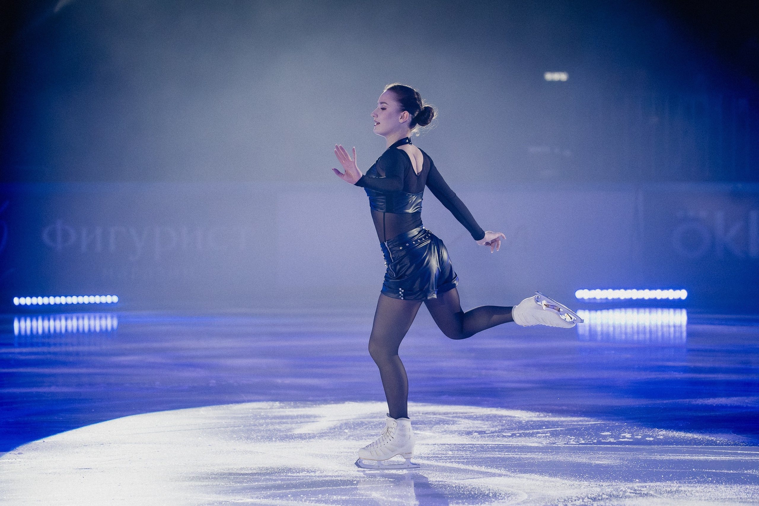 Шоу Этери Тутберидзе в Новосибирске. Воробьева Ксения — Спортивный и танцевальный фотограф Новосибирск