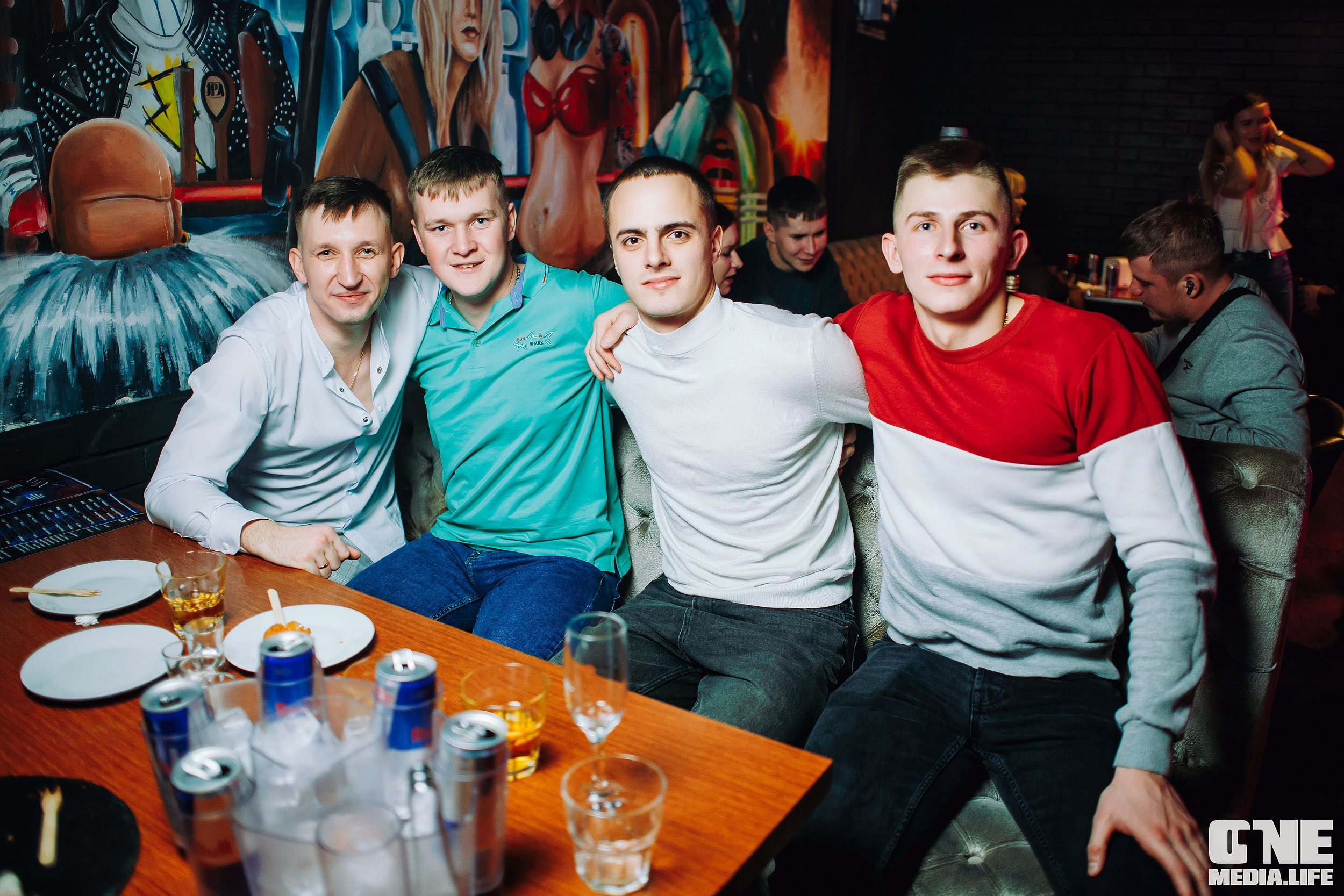 Фоторепортаж из бара XxxX. One Media Life: фоторепортажи, фотоотчеты с мероприятий и заведений