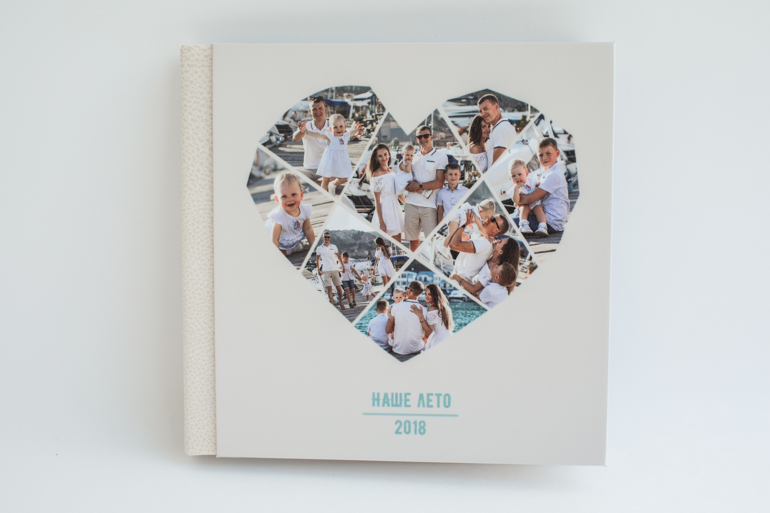 Альбом с примерами свадебных книг. Свадебный фотограф в Санкт-Петербурге Волощук Евгений