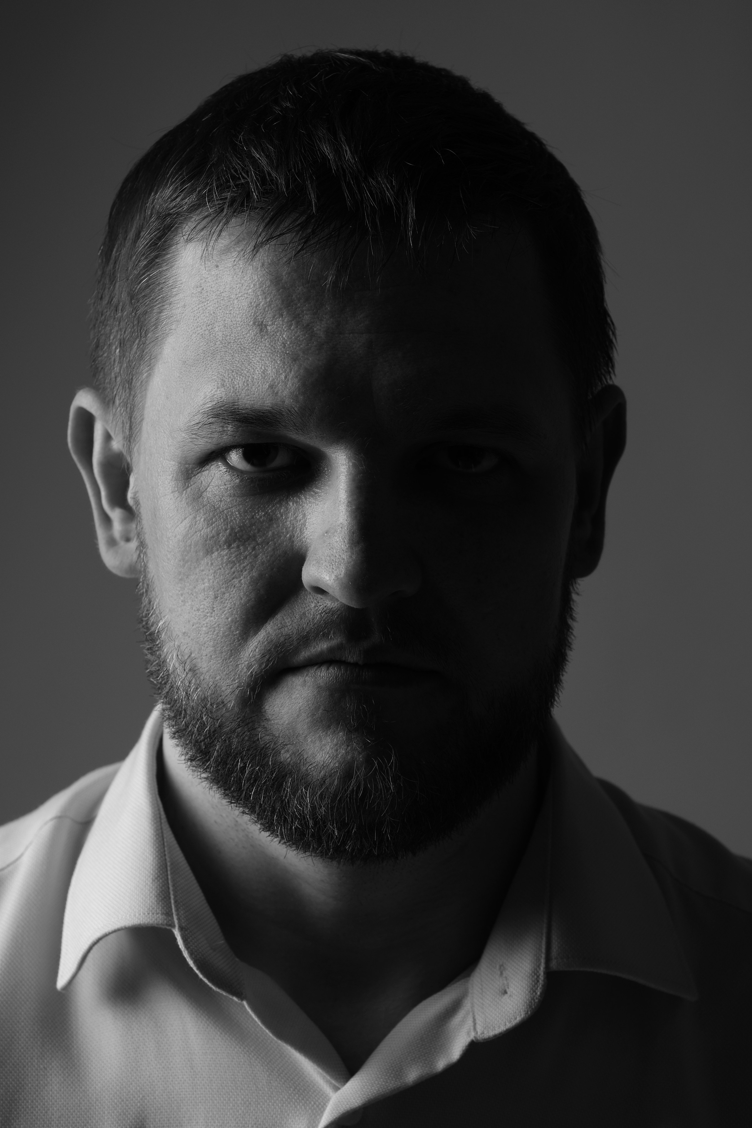 Портретный фотограф в Москве Александр Денисов