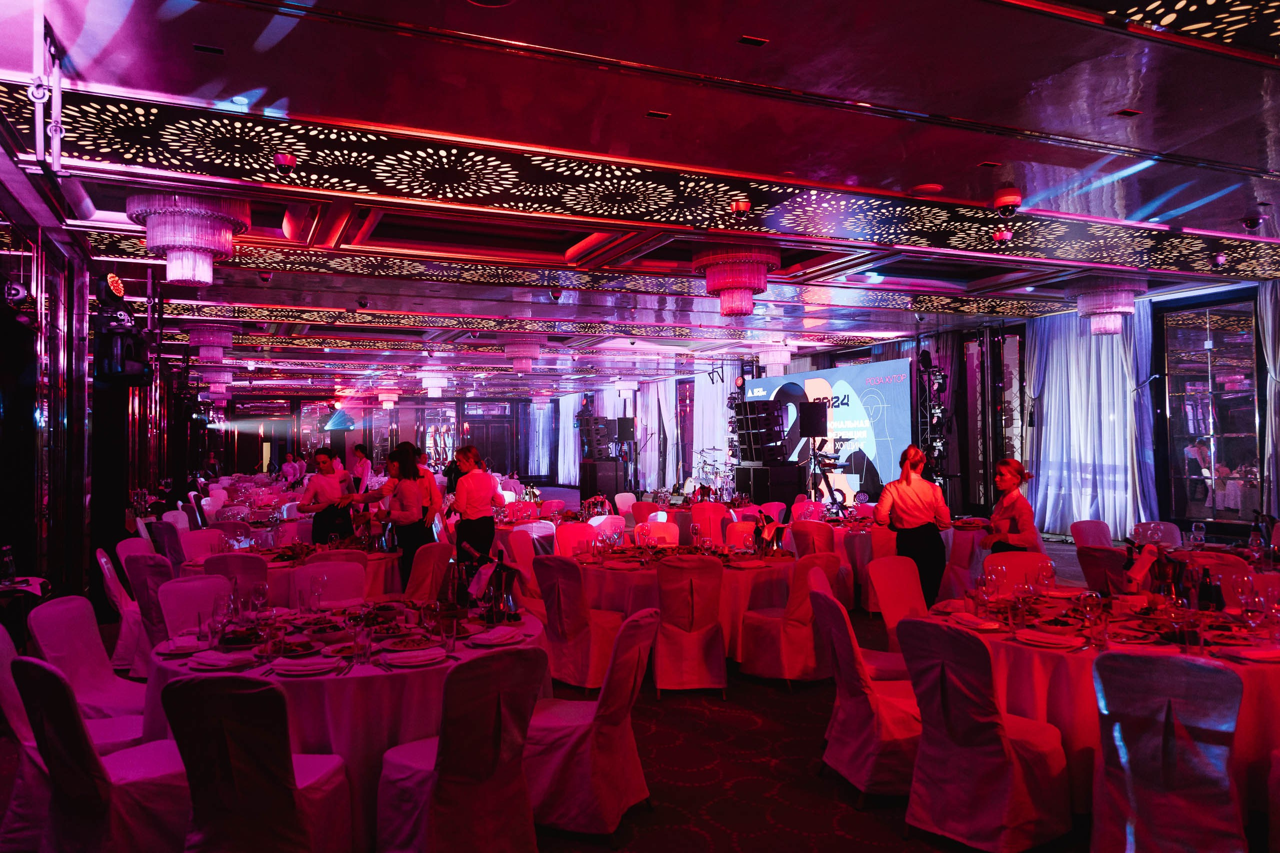 Гала-ужин в казино в Красной Поляне. Репортажный фотограф в Москве, Сочи и Санкт-Петербурге