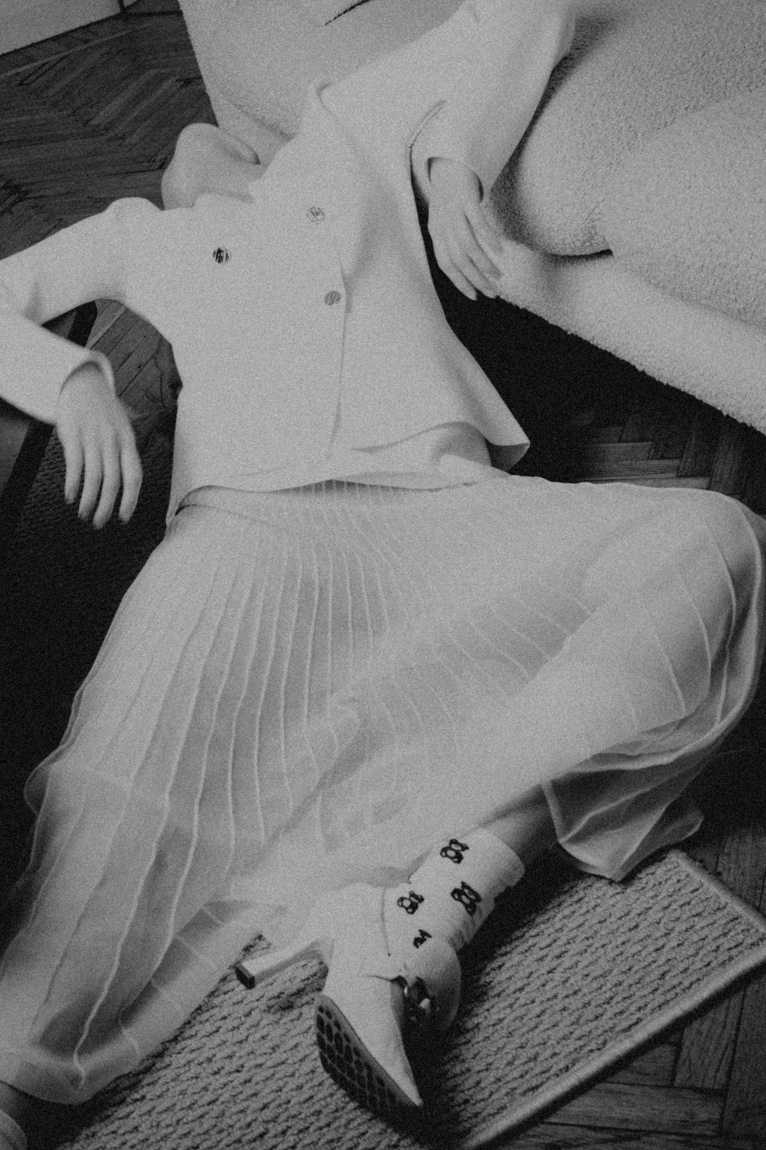 ON THE EDGE OF TENDERNESS. Liliya Zhilina — visual artist and art-fashion photographer