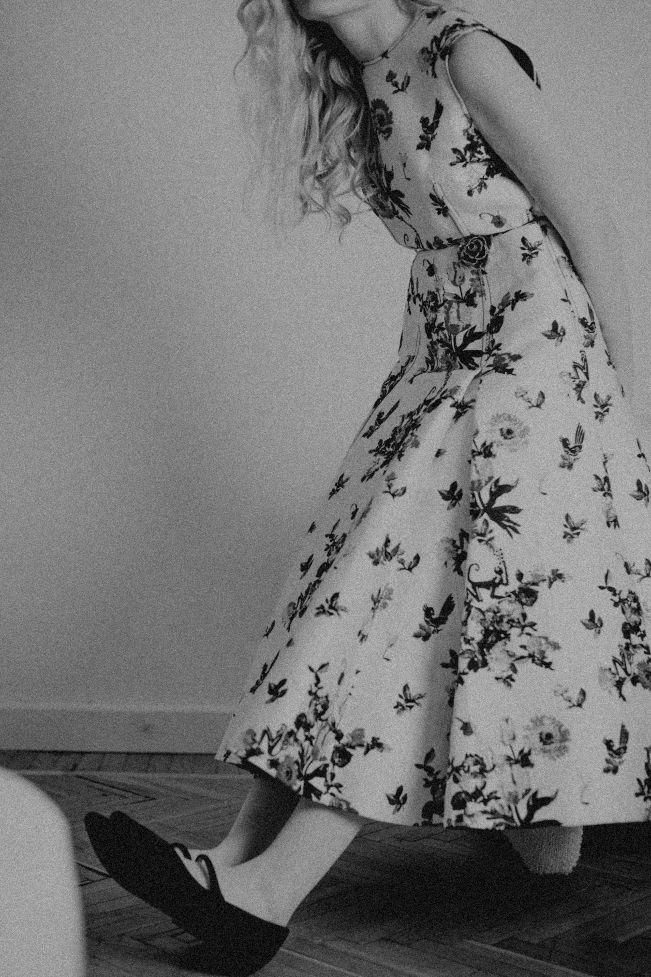 ON THE EDGE OF TENDERNESS. Liliya Zhilina — visual artist and art-fashion photographer