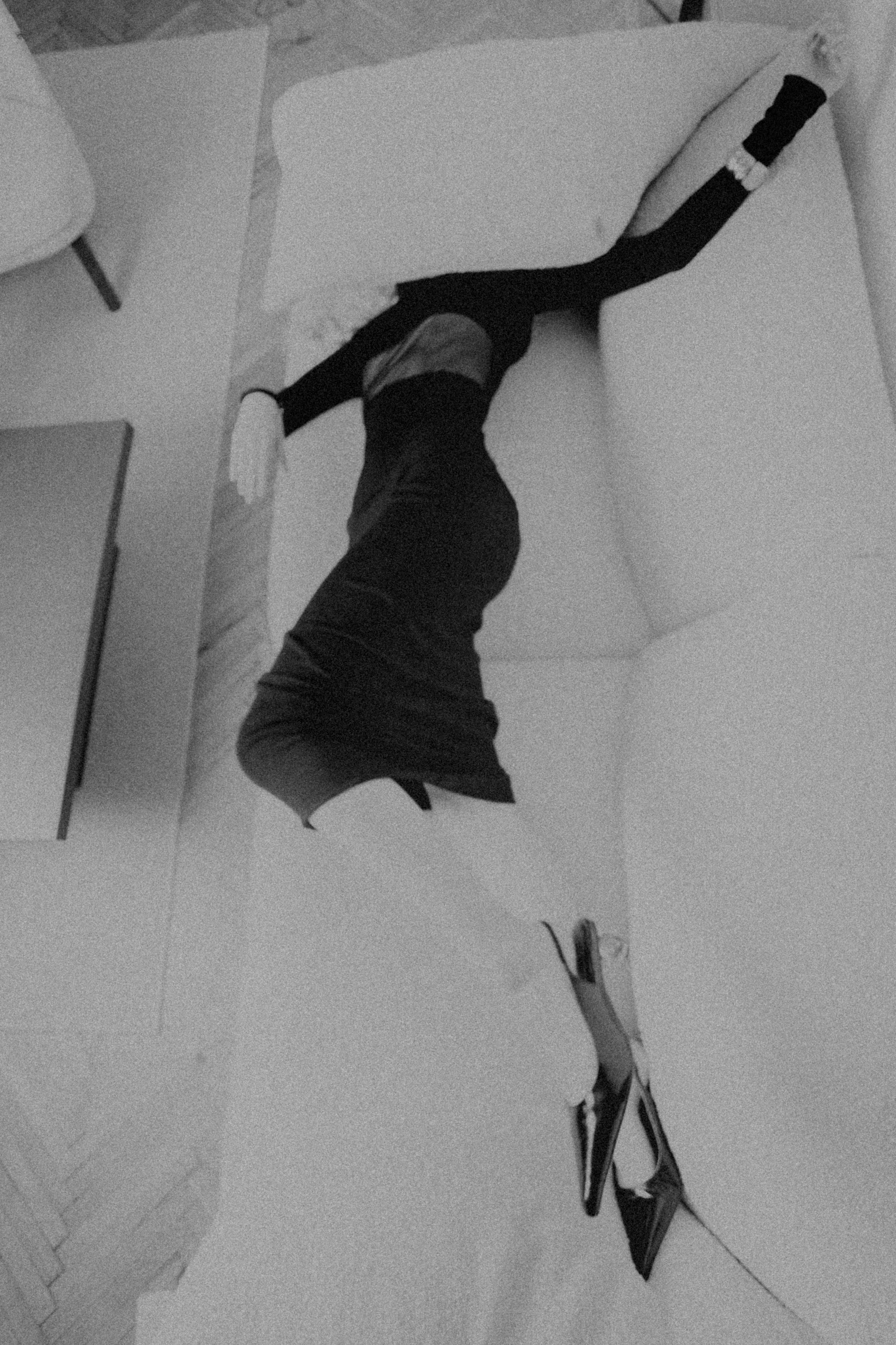 ON THE EDGE OF TENDERNESS. Liliya Zhilina — visual artist and art-fashion photographer