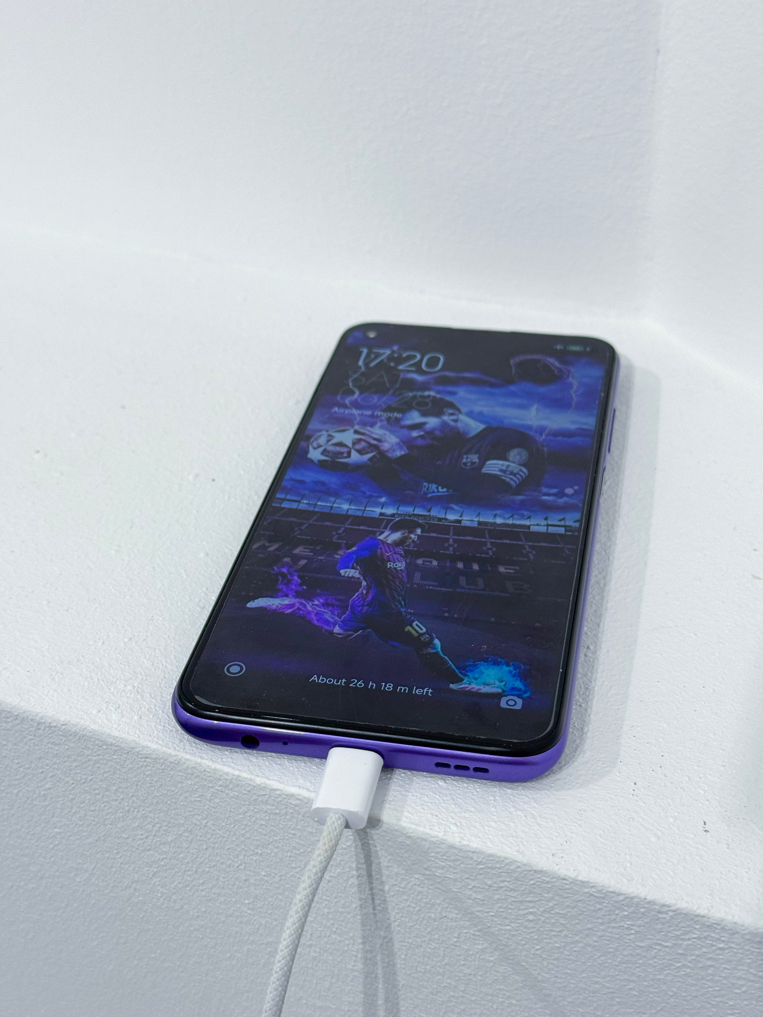 «Мечтам и голам нет возраста», выставка Андрея Шепеля, 28.06-13.07, пространство пробел, Ростов-на-Дону. Лера Круглова