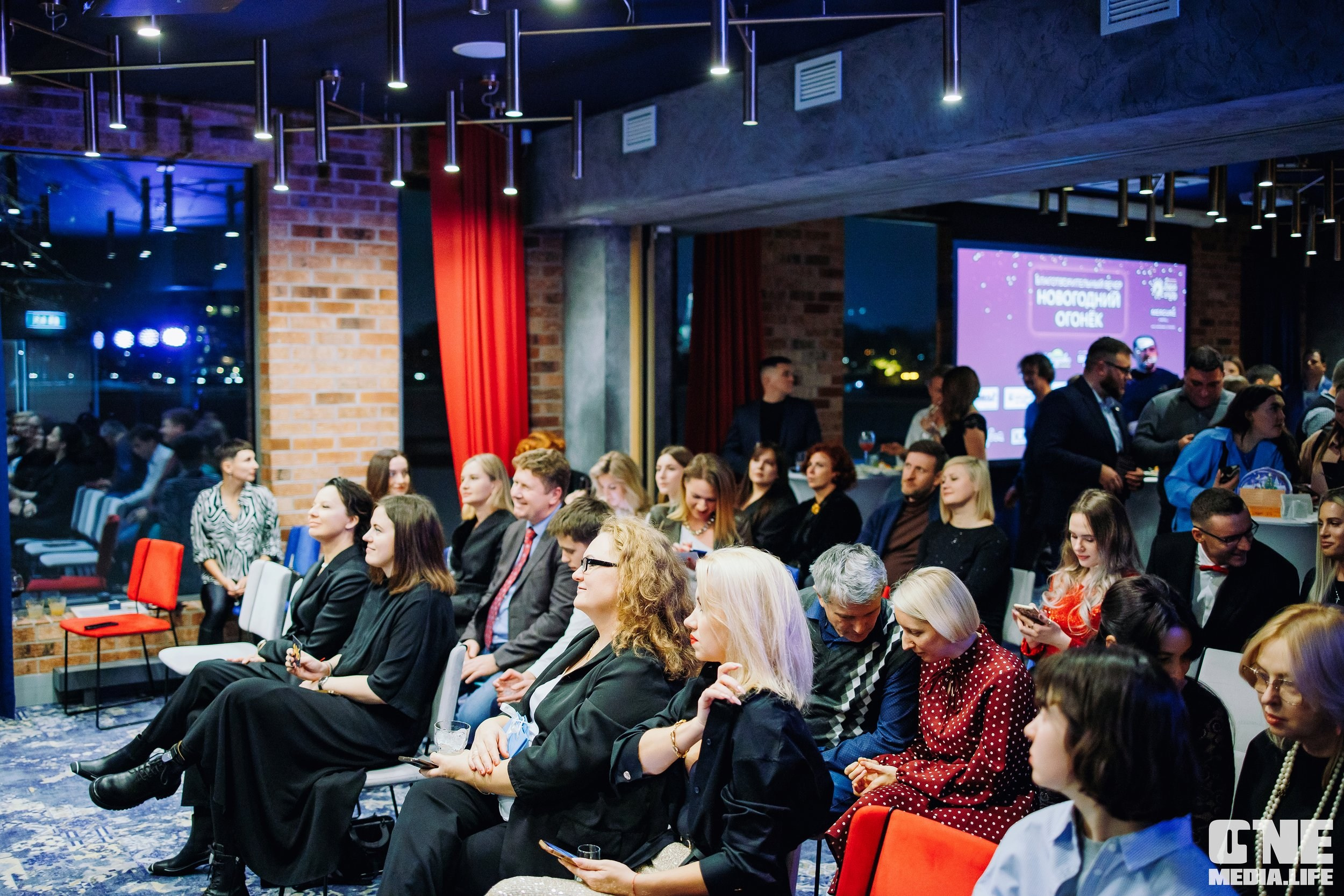 Новогодний Огонёк от Верю в Чудо. One Media Life: фоторепортажи, фотоотчеты с мероприятий и заведений