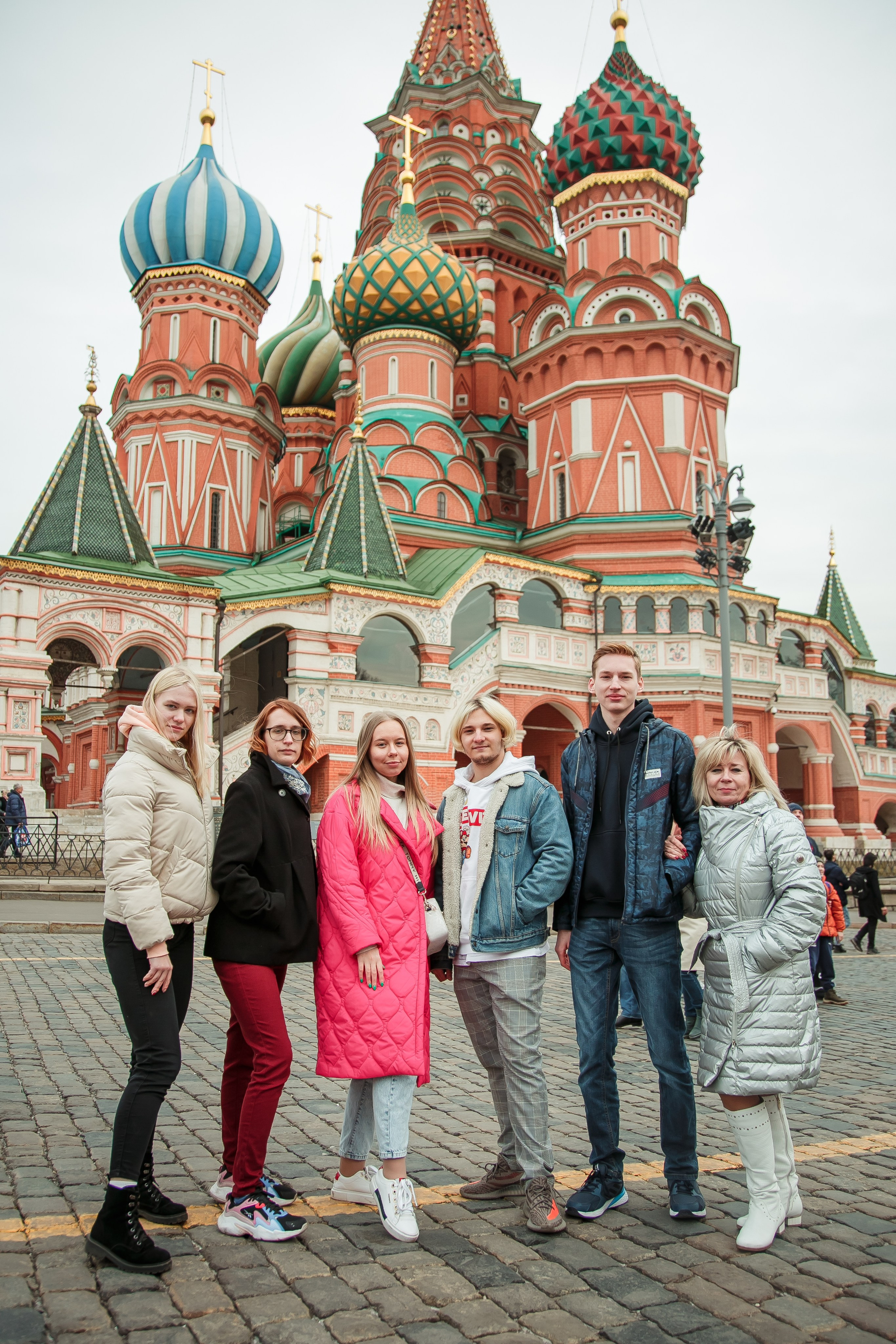 Акции от фотостудии Вышка. Выпускной альбом в Москве и Домодедово Вышка Школьный фотограф