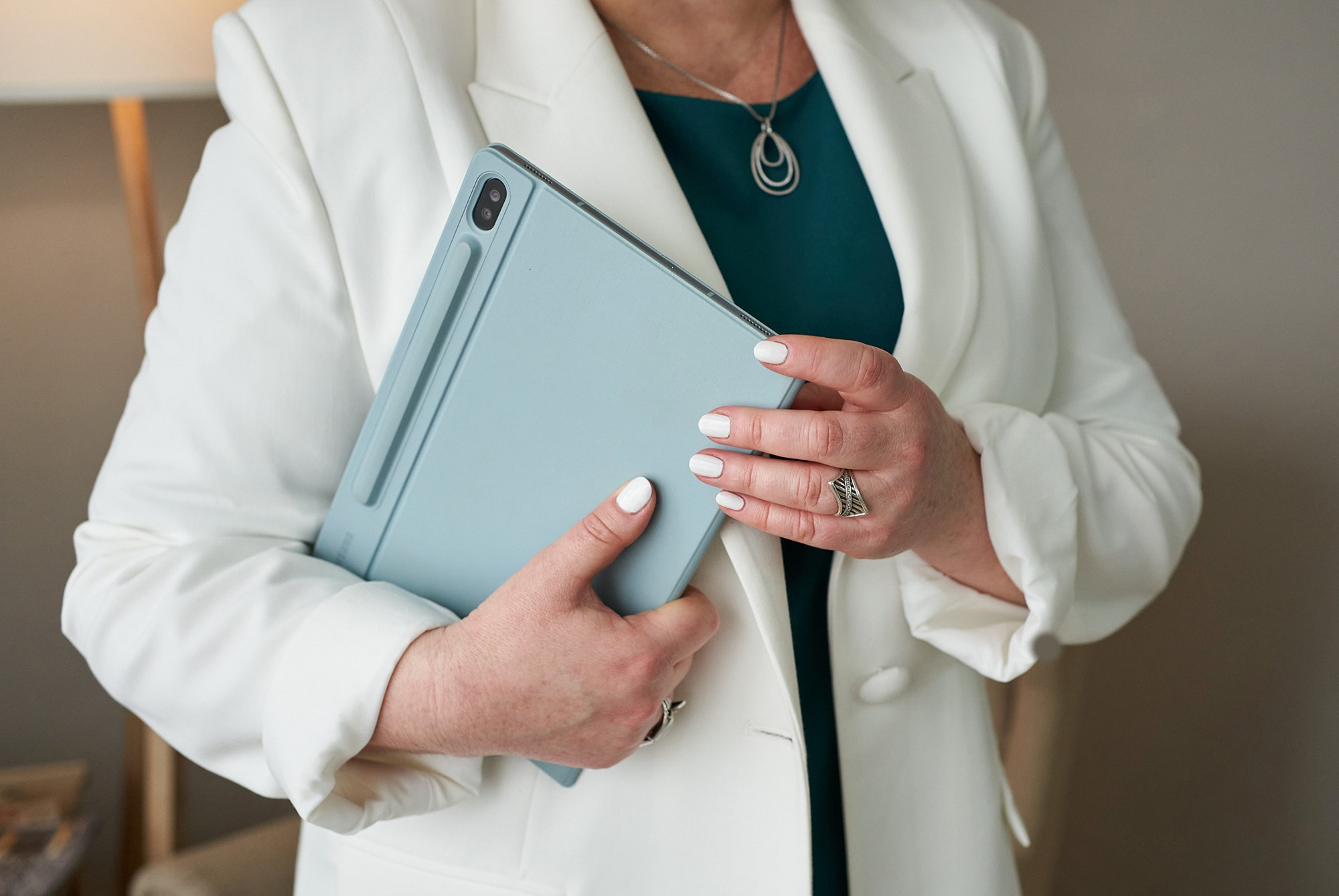 Бизнес портреты. Фотосессия эксперта. Фотограф Зайцева Надежда. Фотосессия для эксперта в Евпатории.