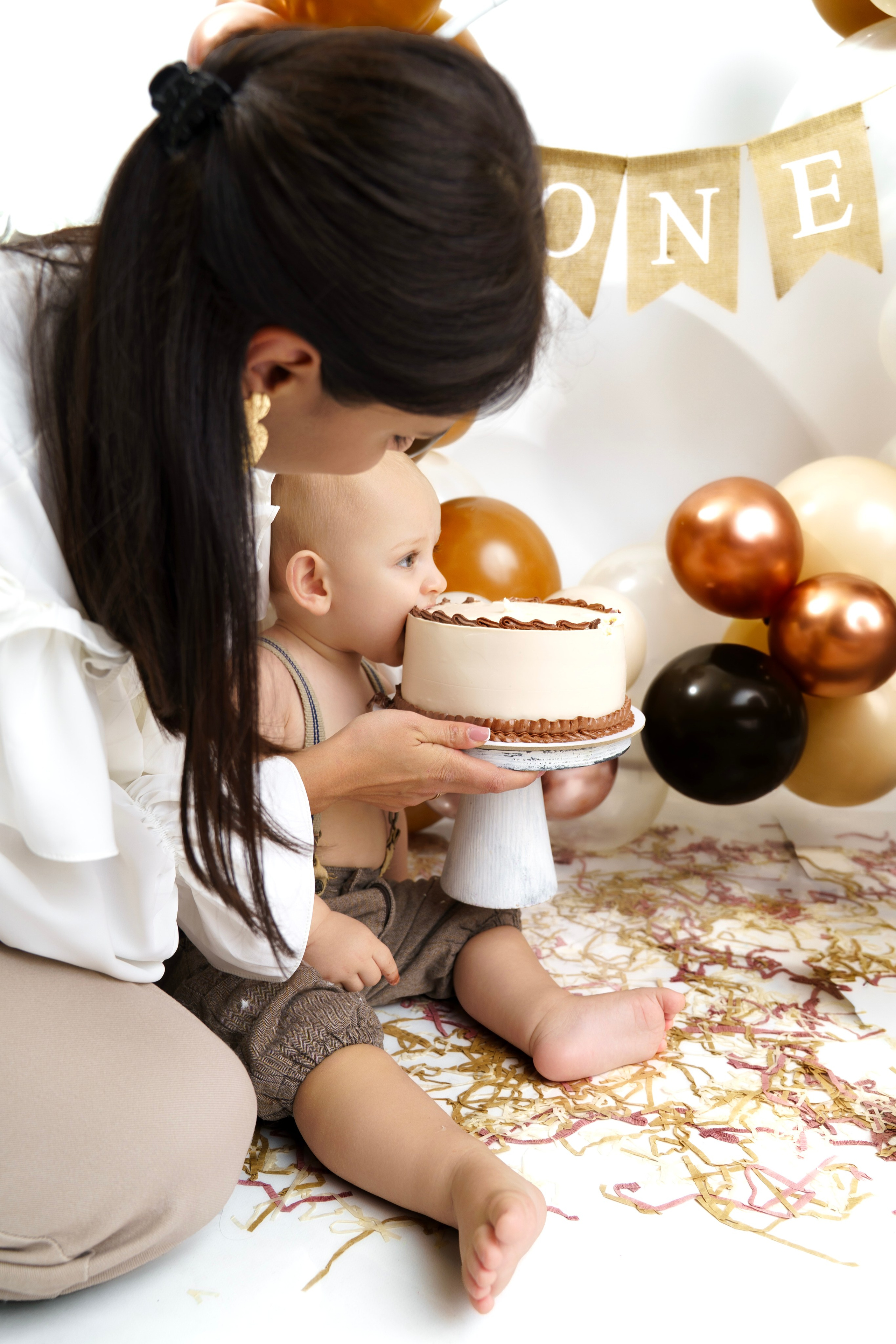 Фотосессия ГОДОВАСИЕ. Фотограф новорожденных, детей до года и беременных в Симферополе