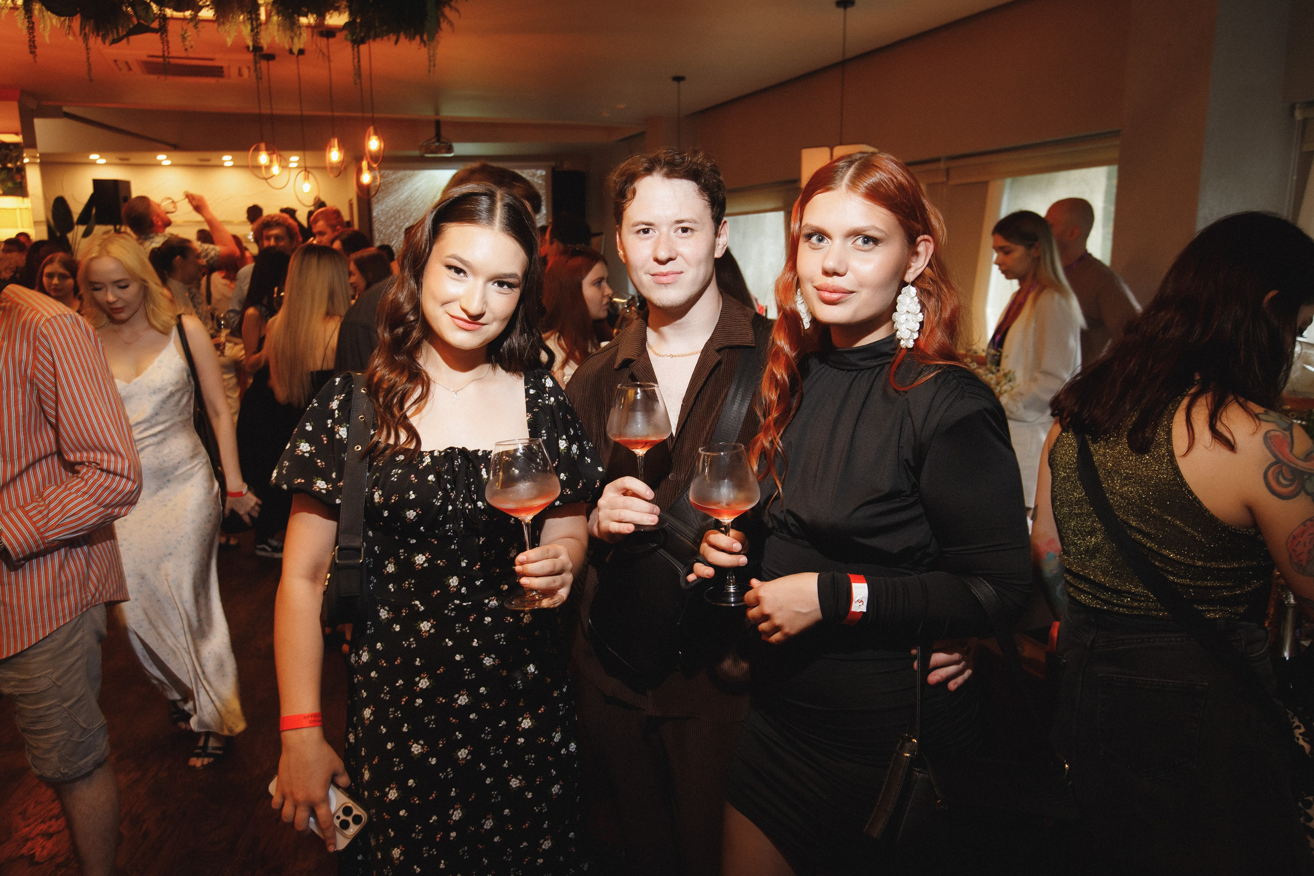 ФЕСТИВАЛЬ РОССИЙСКОГО ВИНА. СВОИ. ФОТООТЧЕТЫ-СОБЫТИЯ-МЕСТА