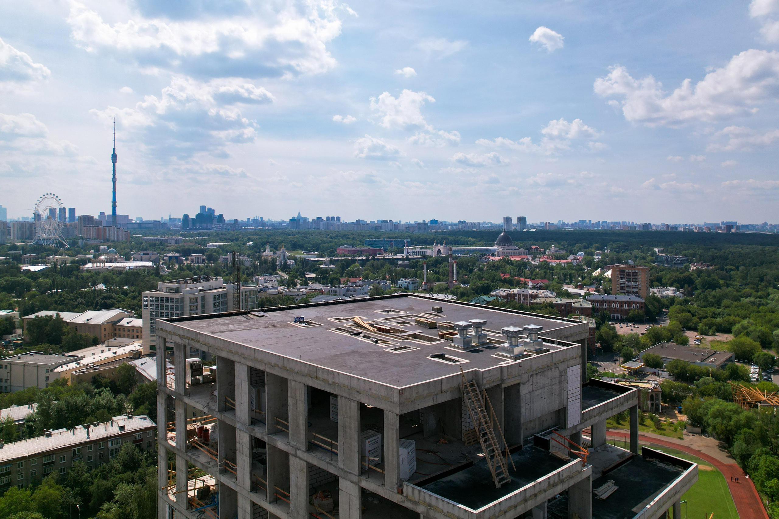 Архитектура и недвижимость. Ход строительства. Съемка с дрона. Профессиональное решение для частных лиц и бизнеса