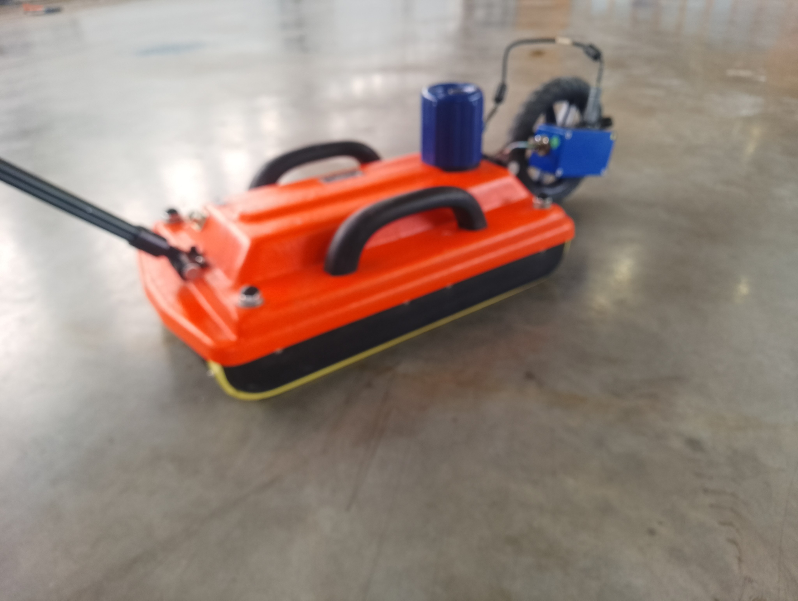 Георадиолокационное (георадарное) обследование полов ангара. Ультразвуковое и георадарное обследование бетонных и железобетонных конструкций в Москве и МО