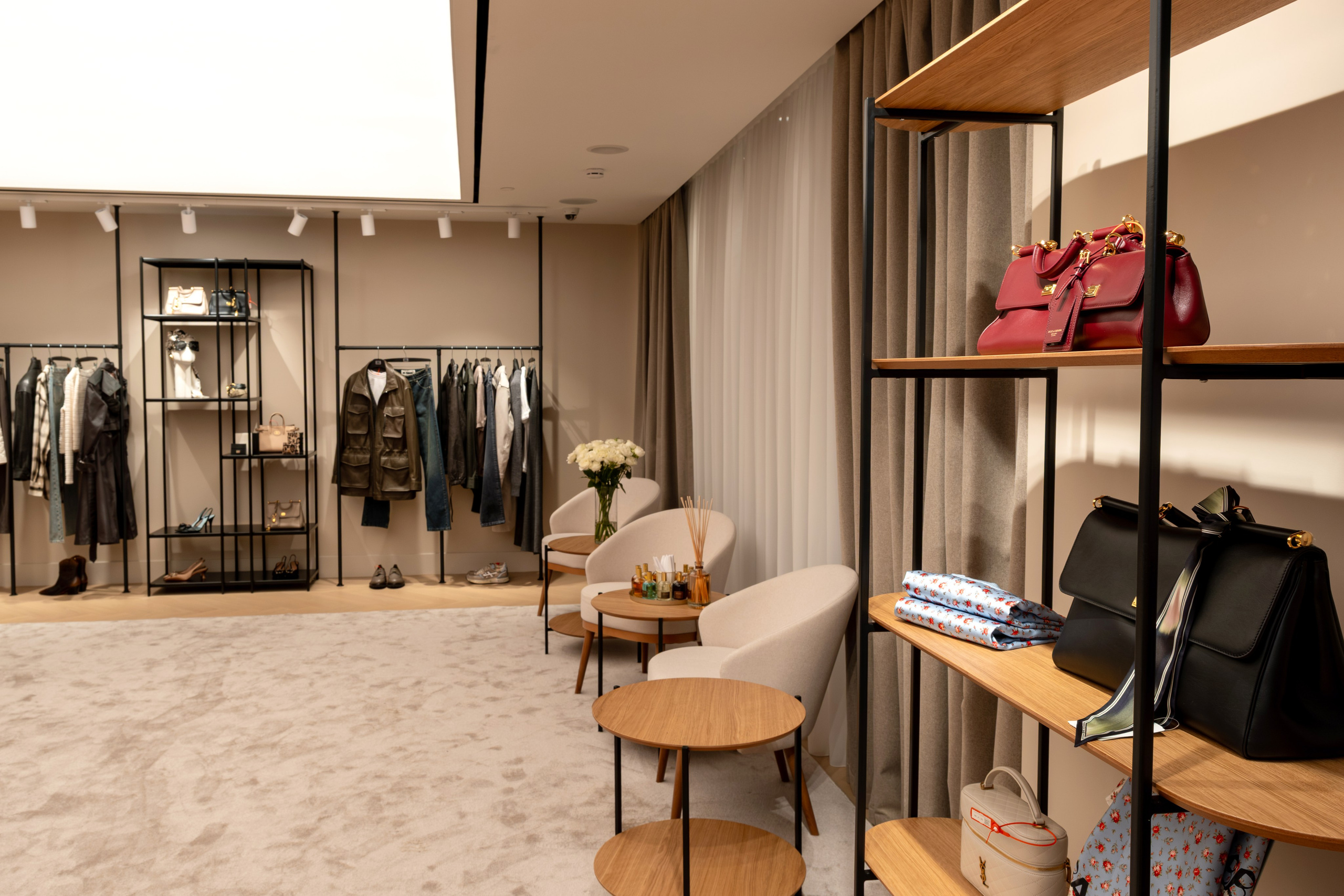 ЦУМ. Фотограф и видеограф в Тюмени Анна Жагорина, ваши фото еще не отдавали так быстро!