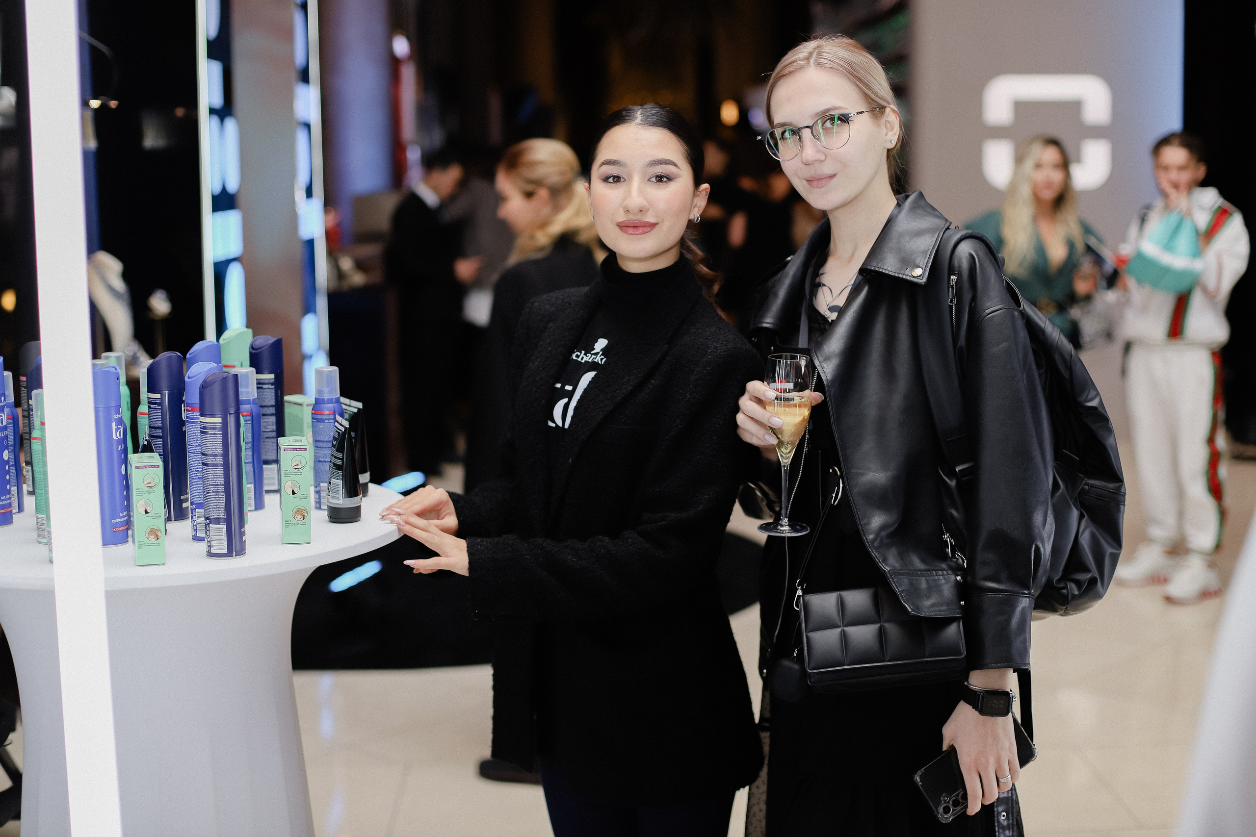 27.10 FWA зона Schwarzkopf и Perwoll. Фотограф в Алматы и Москве Даша Пушкина