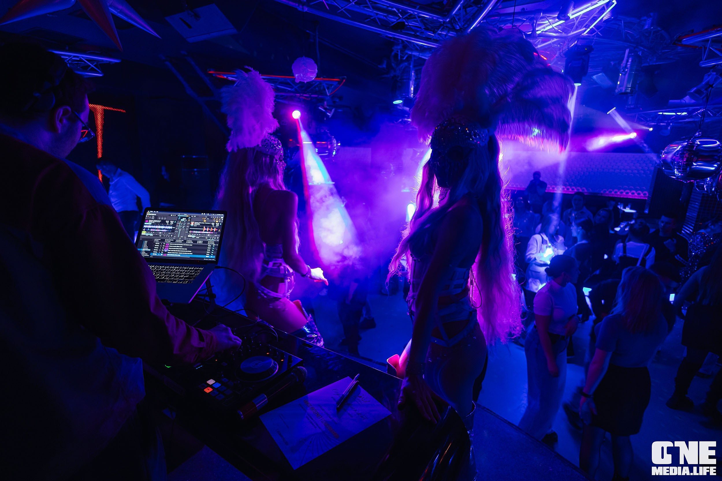 Фоторепортаж из РК Планета. One Media Life: фоторепортажи, фотоотчеты с мероприятий и заведений