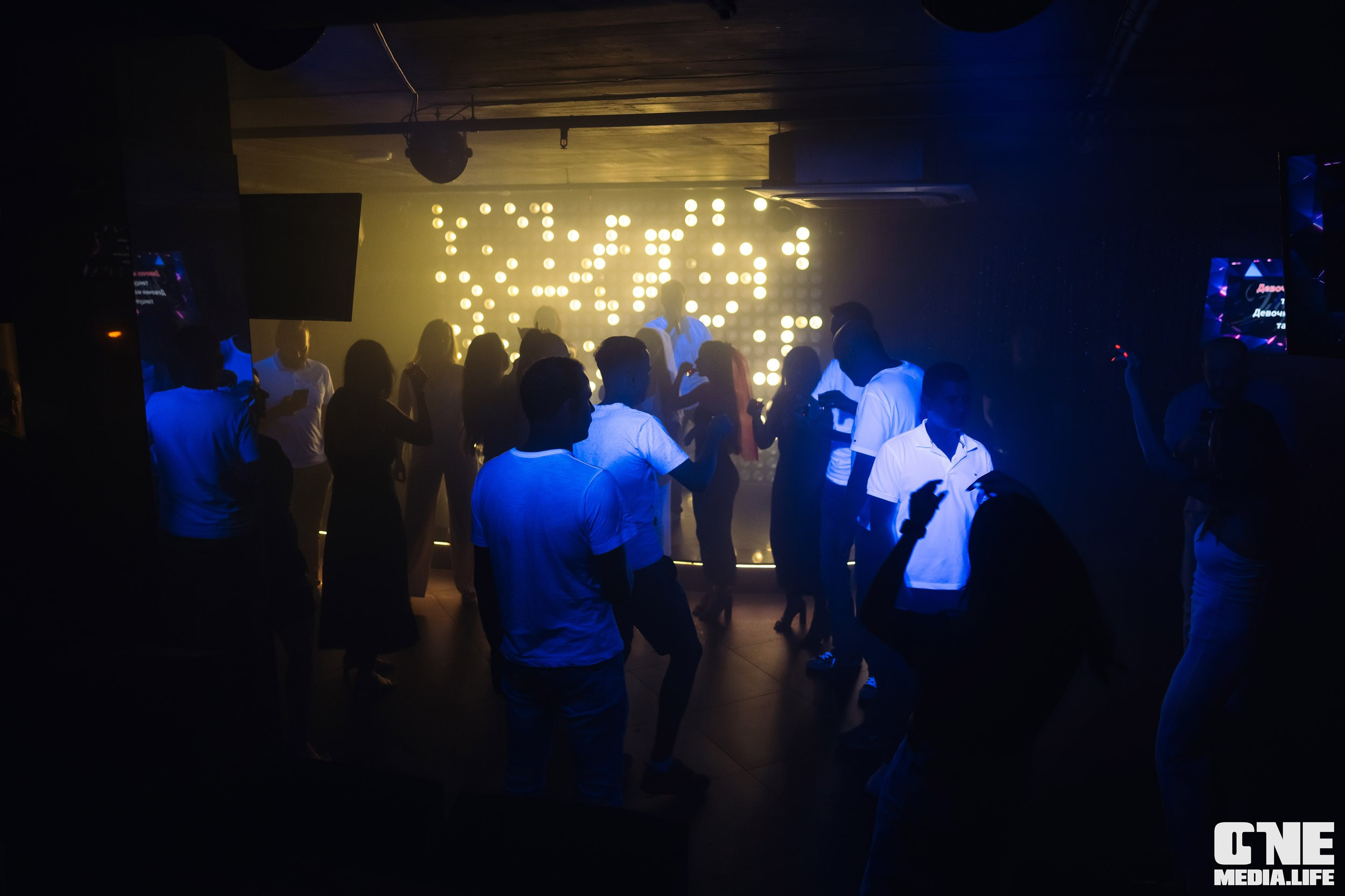 Фоторепортаж из караоке-клуба Эйфория. One Media Life: фоторепортажи, фотоотчеты с мероприятий и заведений