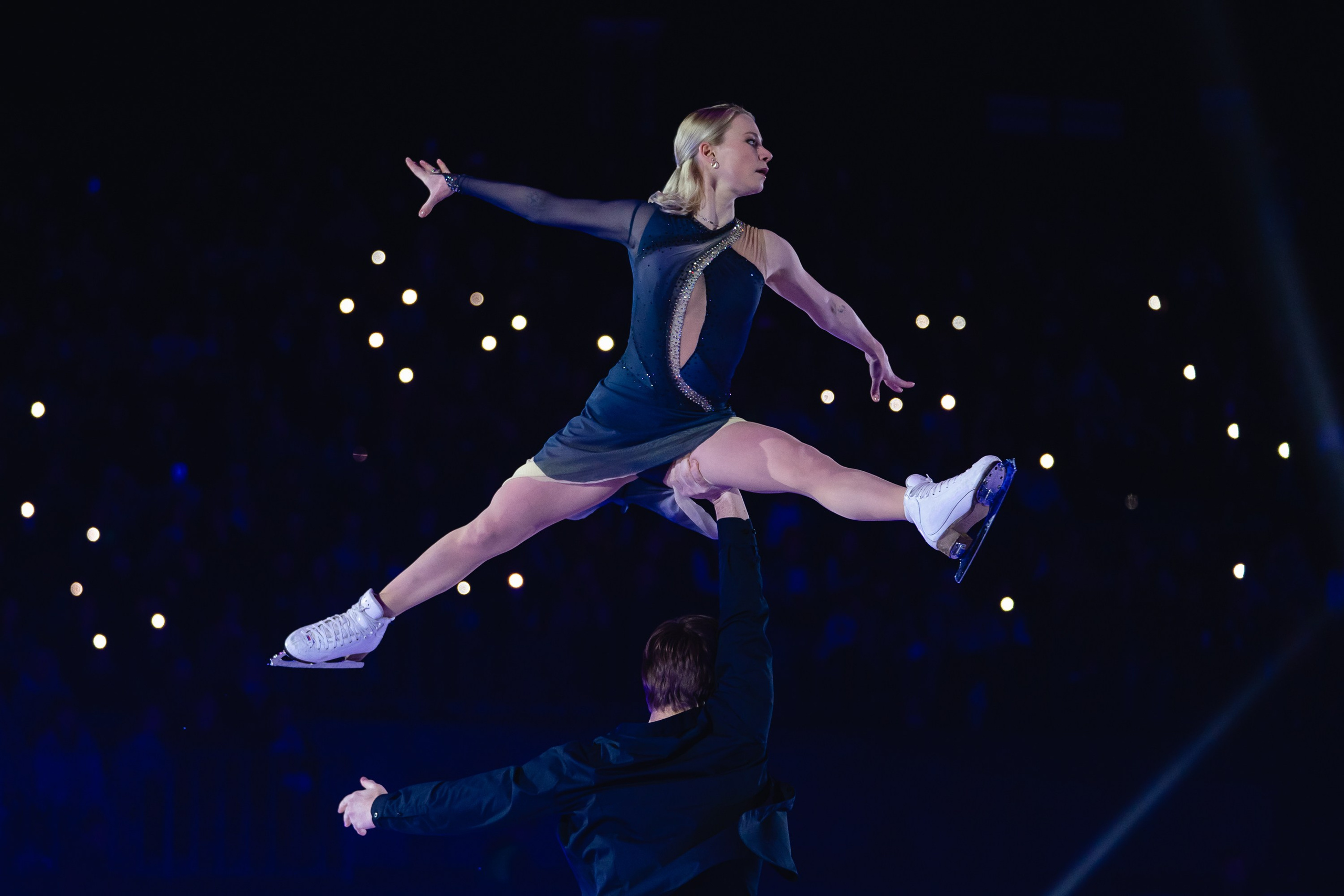 Шоу «Чемпионы на льду» в Новосибирске. Воробьева Ксения — Спортивный и танцевальный фотограф Новосибирск