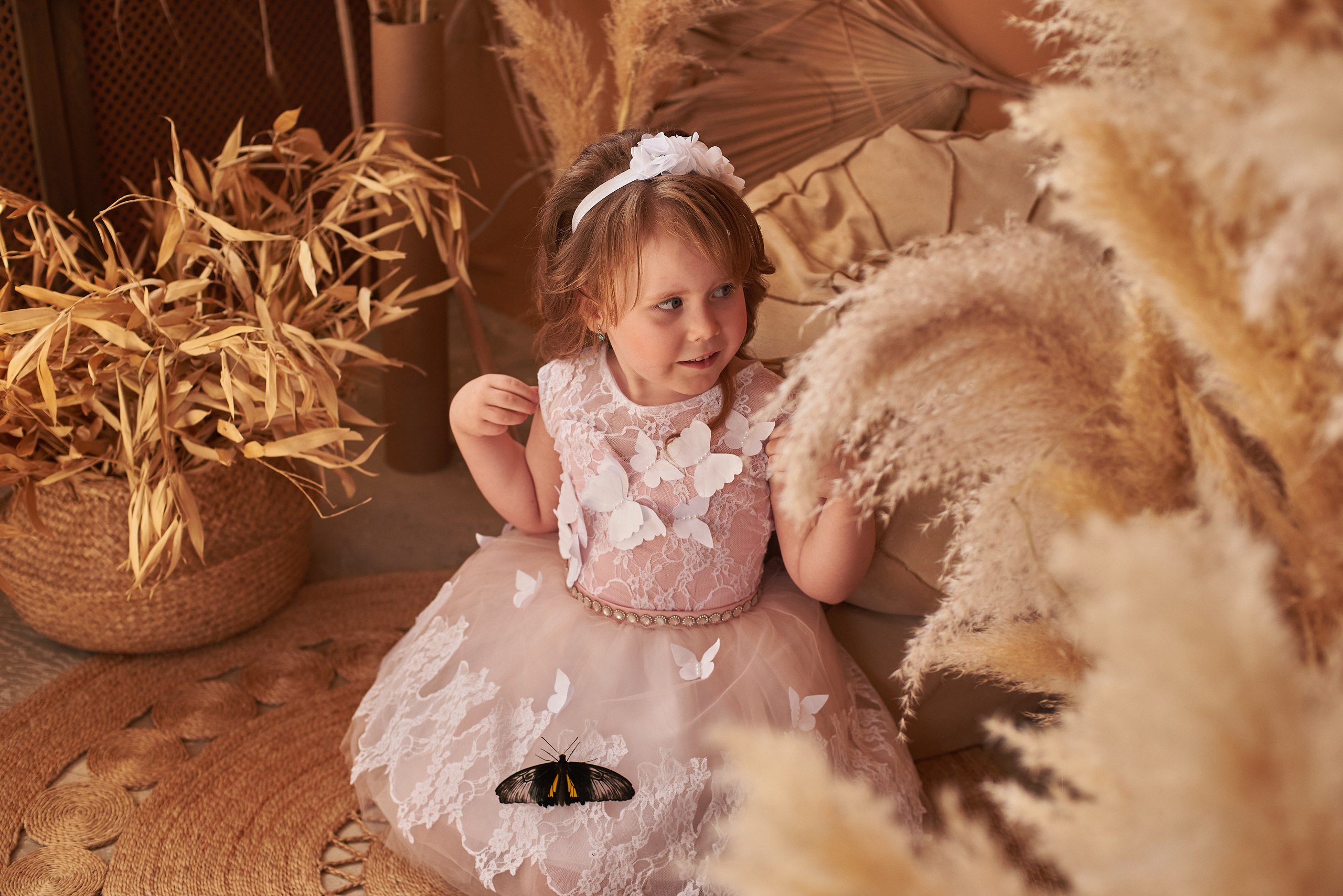 Фотопроет для детей с живыми бабочками в Красноярске. Фотограф в Красноярске Шепелева Мария