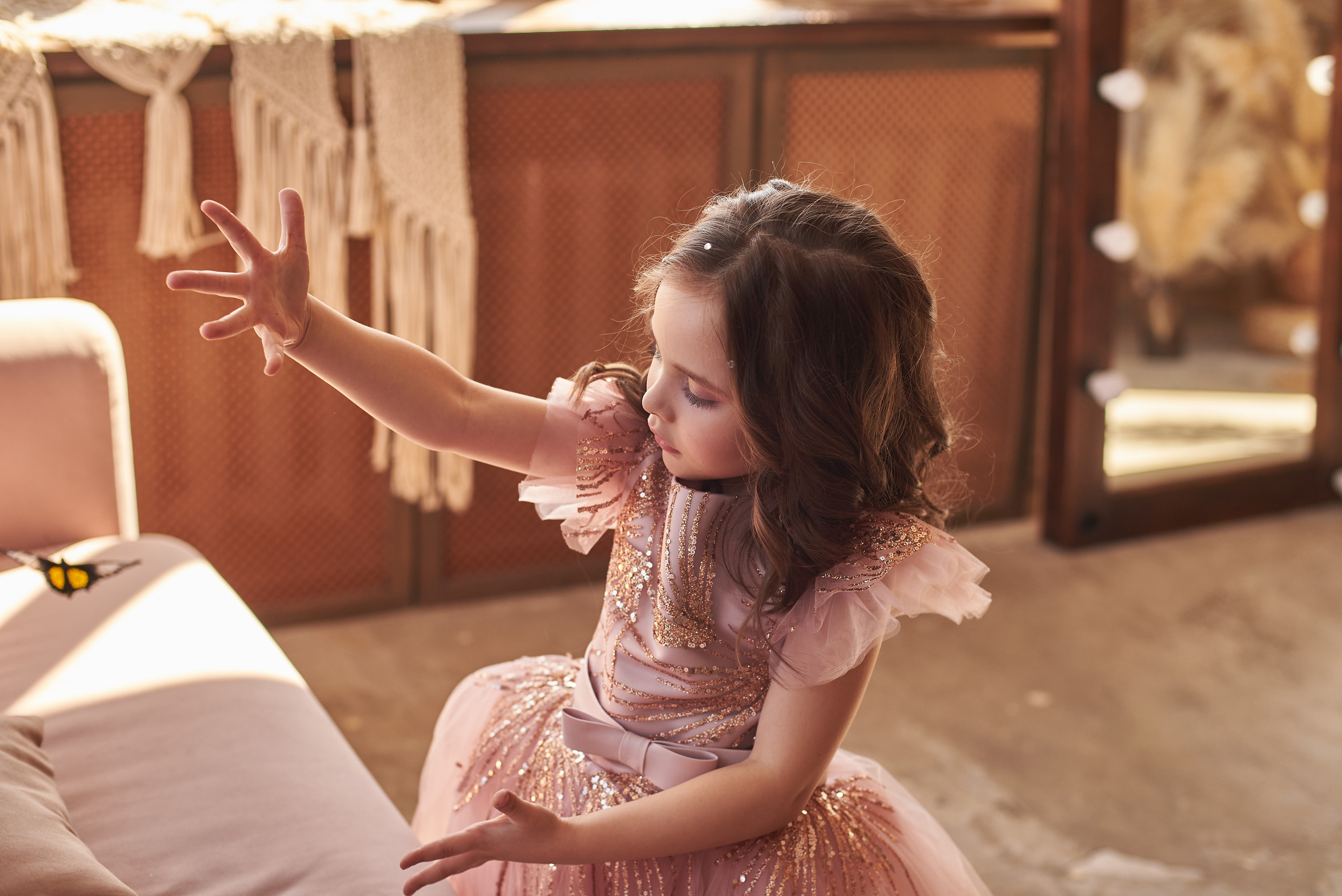 Фотопроет для детей с живыми бабочками в Красноярске. Фотограф в Красноярске Шепелева Мария