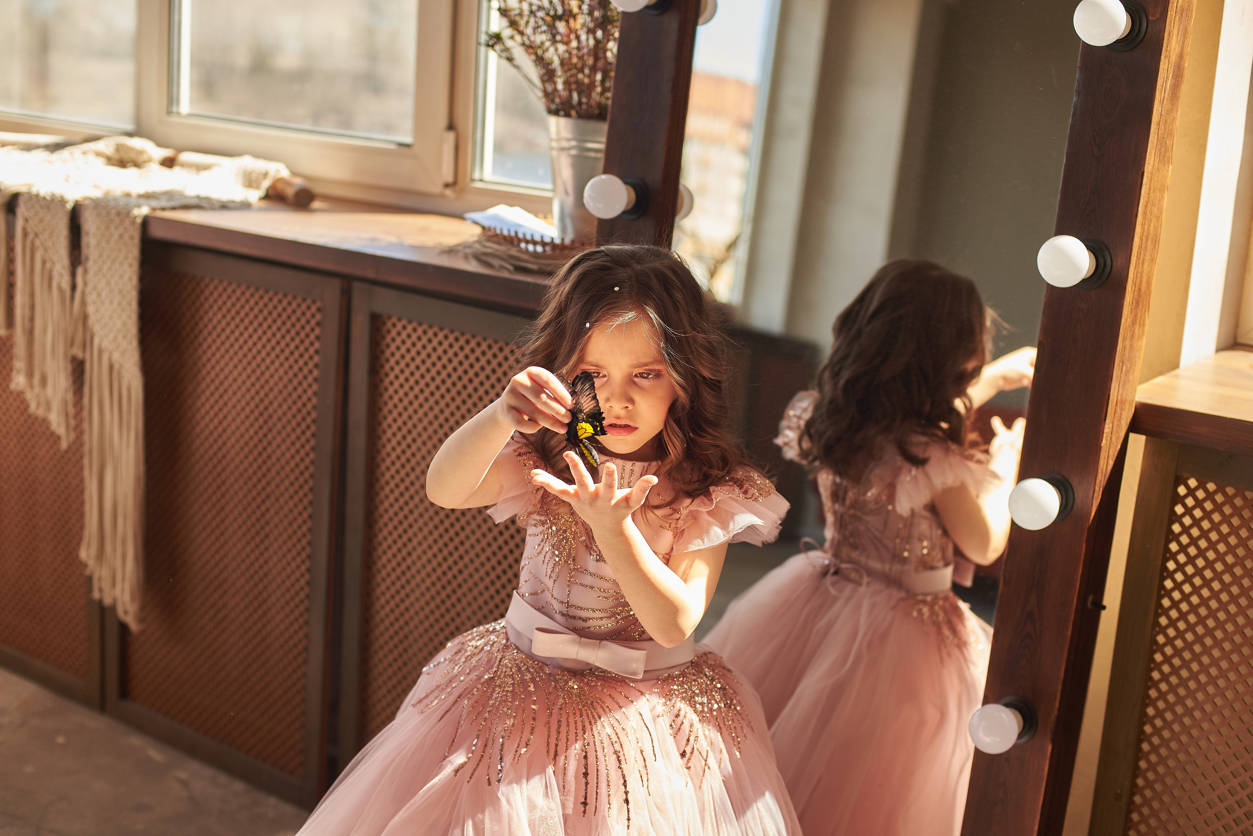 Фотопроет для детей с живыми бабочками в Красноярске. Фотограф в Красноярске Шепелева Мария