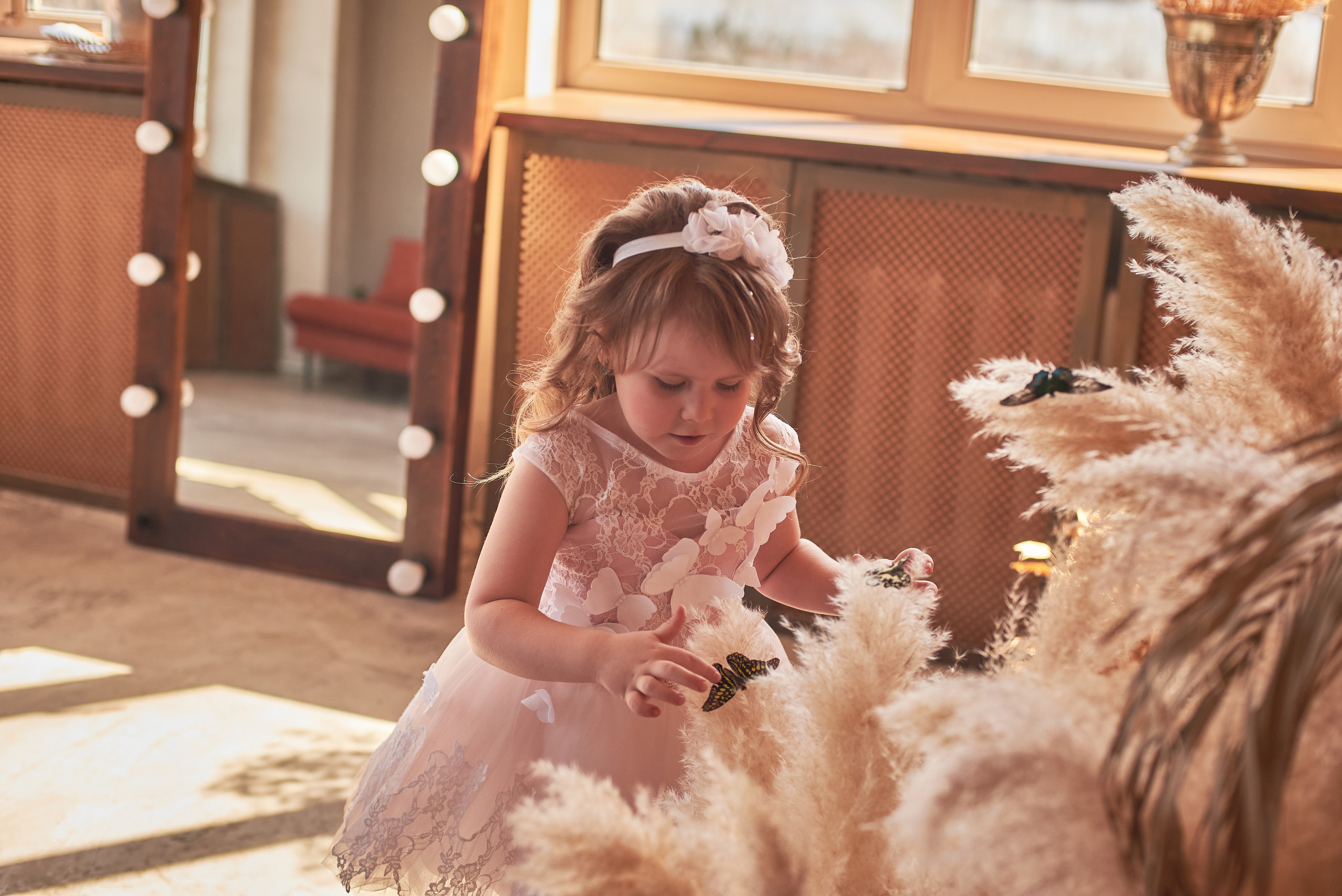 Фотопроет для детей с живыми бабочками в Красноярске. Фотограф в Красноярске Шепелева Мария