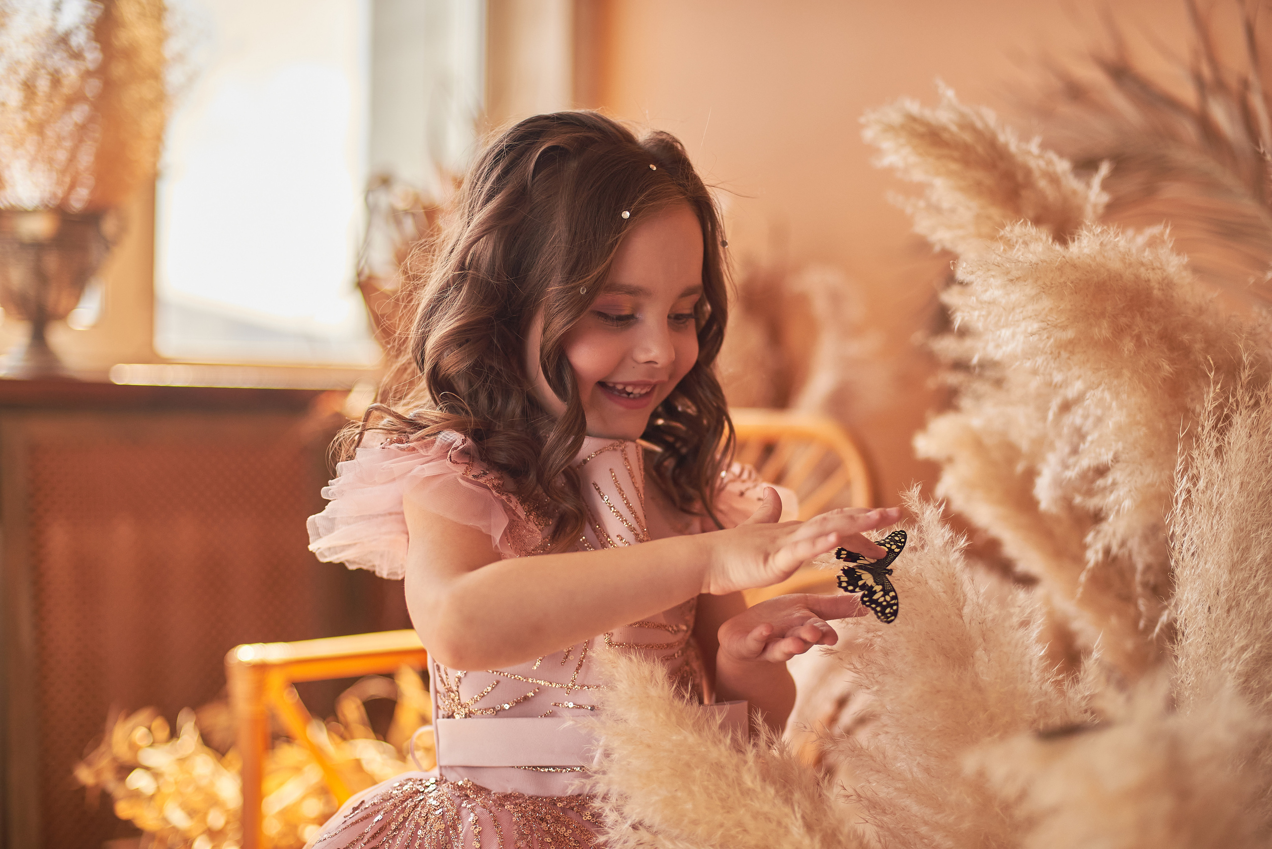 Фотопроет для детей с живыми бабочками в Красноярске. Фотограф в Красноярске Шепелева Мария