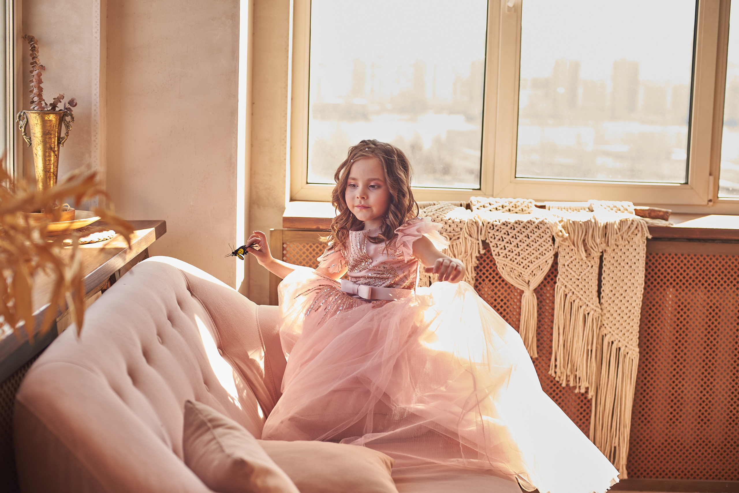 Фотопроет для детей с живыми бабочками в Красноярске. Фотограф в Красноярске Шепелева Мария