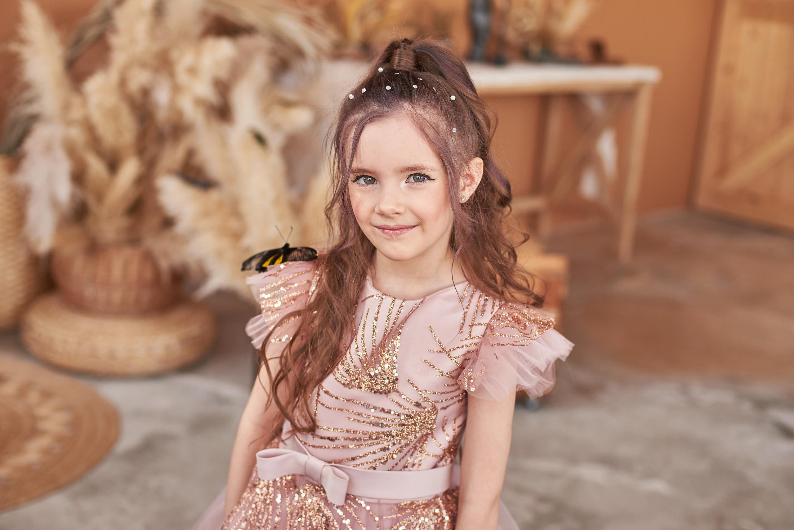 Фотопроет для детей с живыми бабочками в Красноярске. Фотограф в Красноярске Шепелева Мария