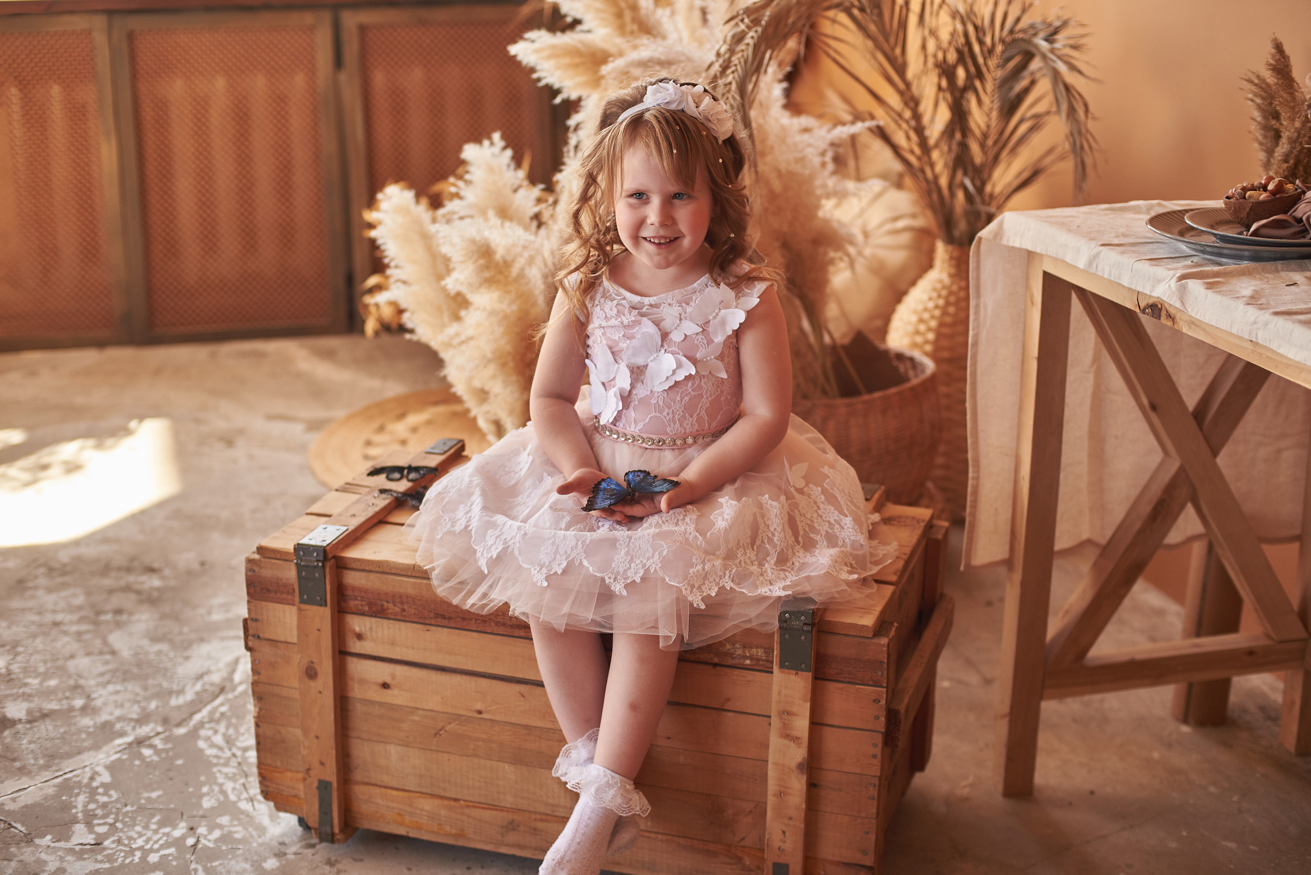 Фотопроет для детей с живыми бабочками в Красноярске. Фотограф в Красноярске Шепелева Мария