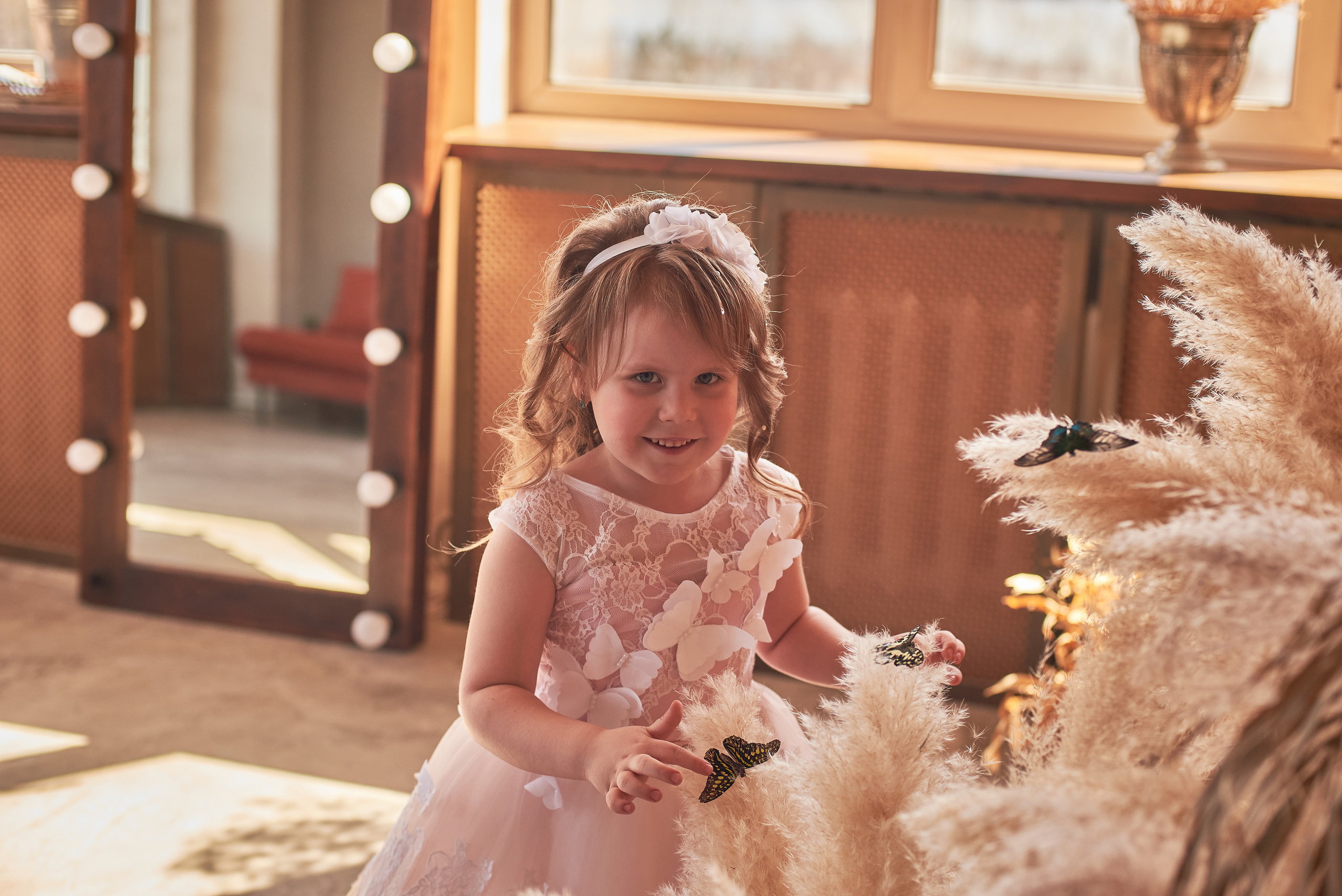 Фотопроет для детей с живыми бабочками в Красноярске. Фотограф в Красноярске Шепелева Мария