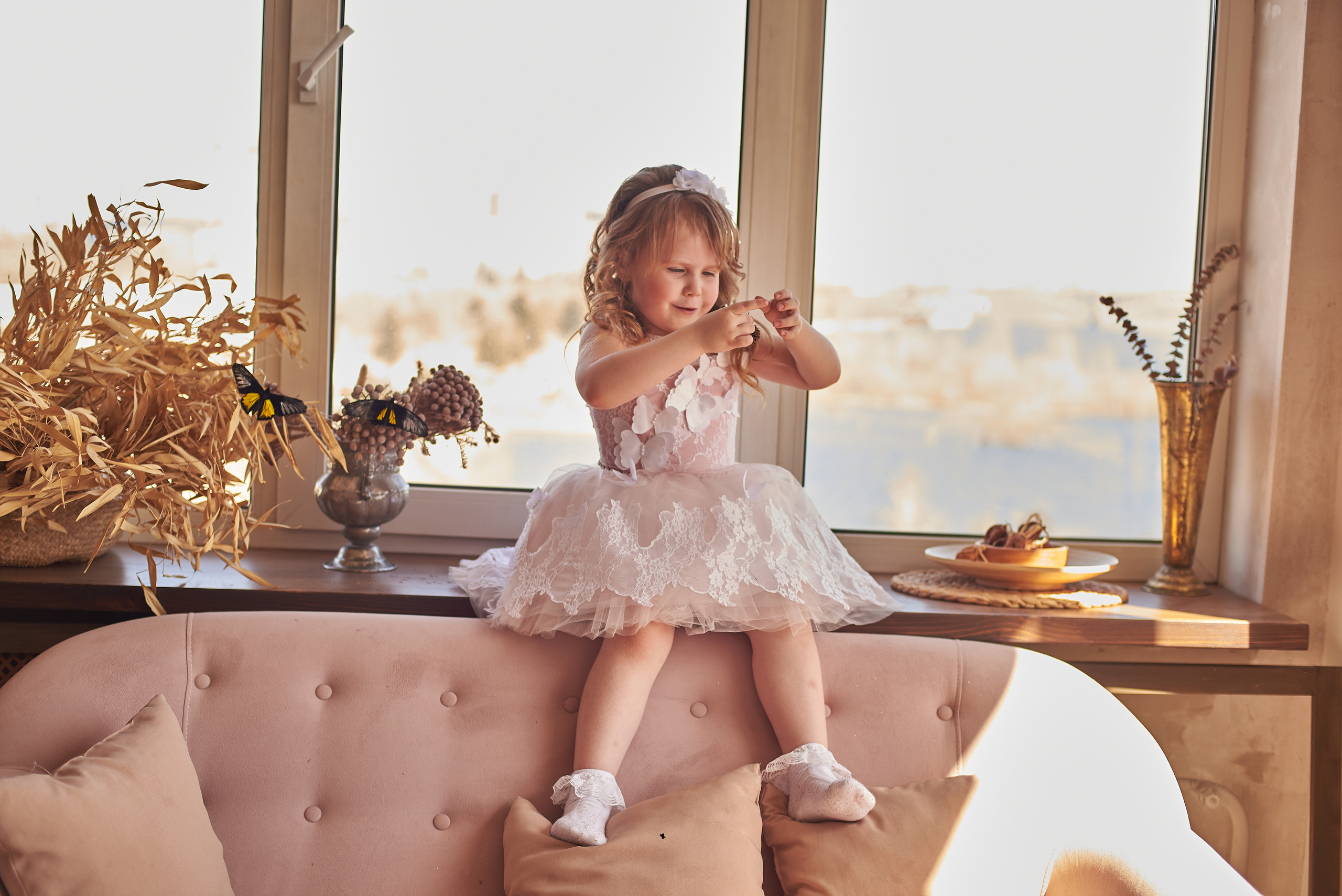 Фотопроет для детей с живыми бабочками в Красноярске. Фотограф в Красноярске Шепелева Мария