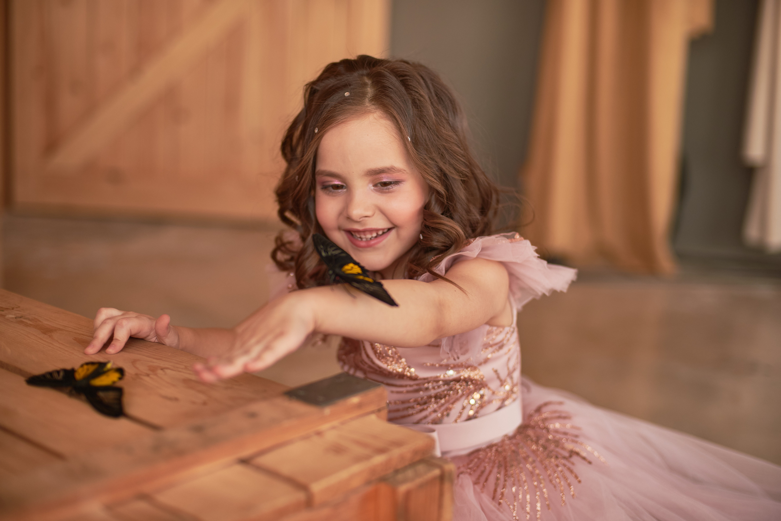 Фотопроет для детей с живыми бабочками в Красноярске. Фотограф в Красноярске Шепелева Мария