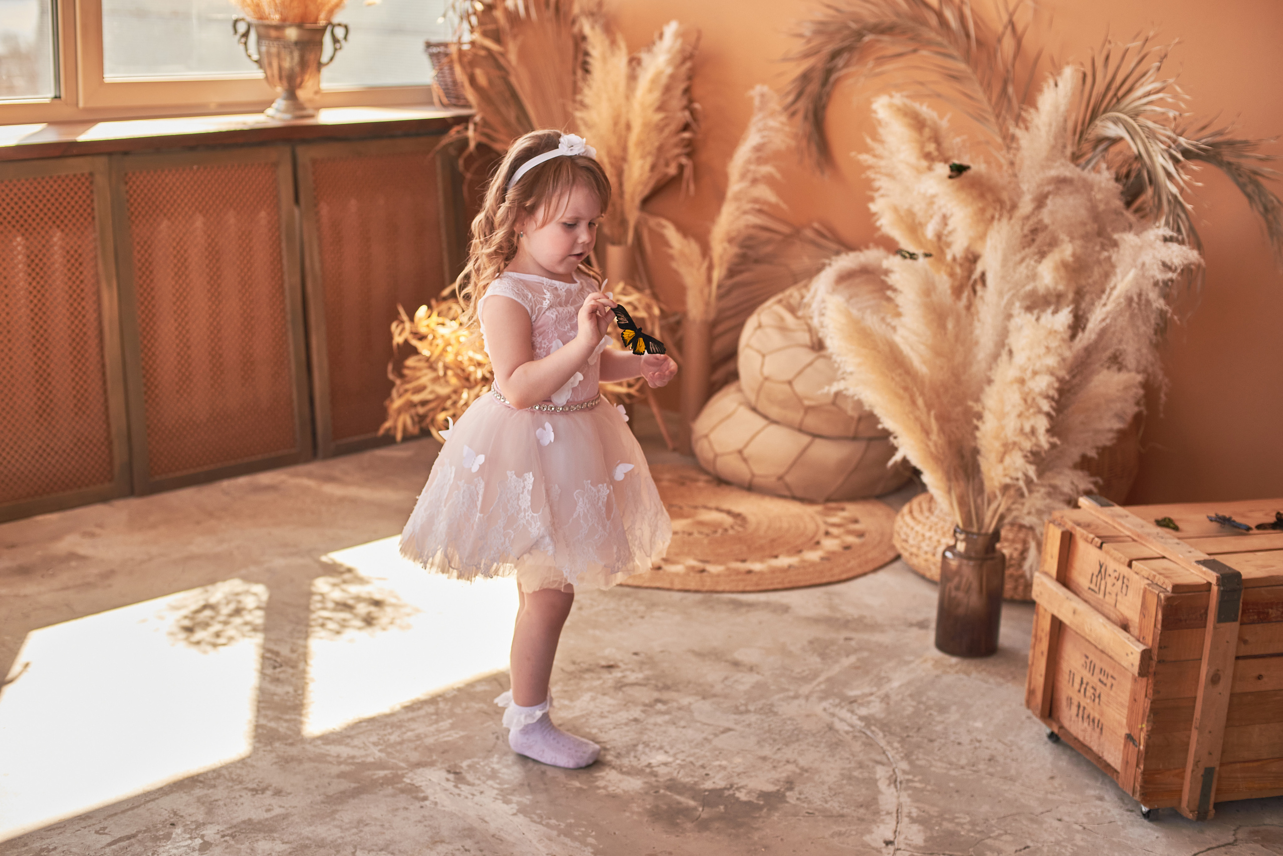 Фотопроет для детей с живыми бабочками в Красноярске. Фотограф в Красноярске Шепелева Мария