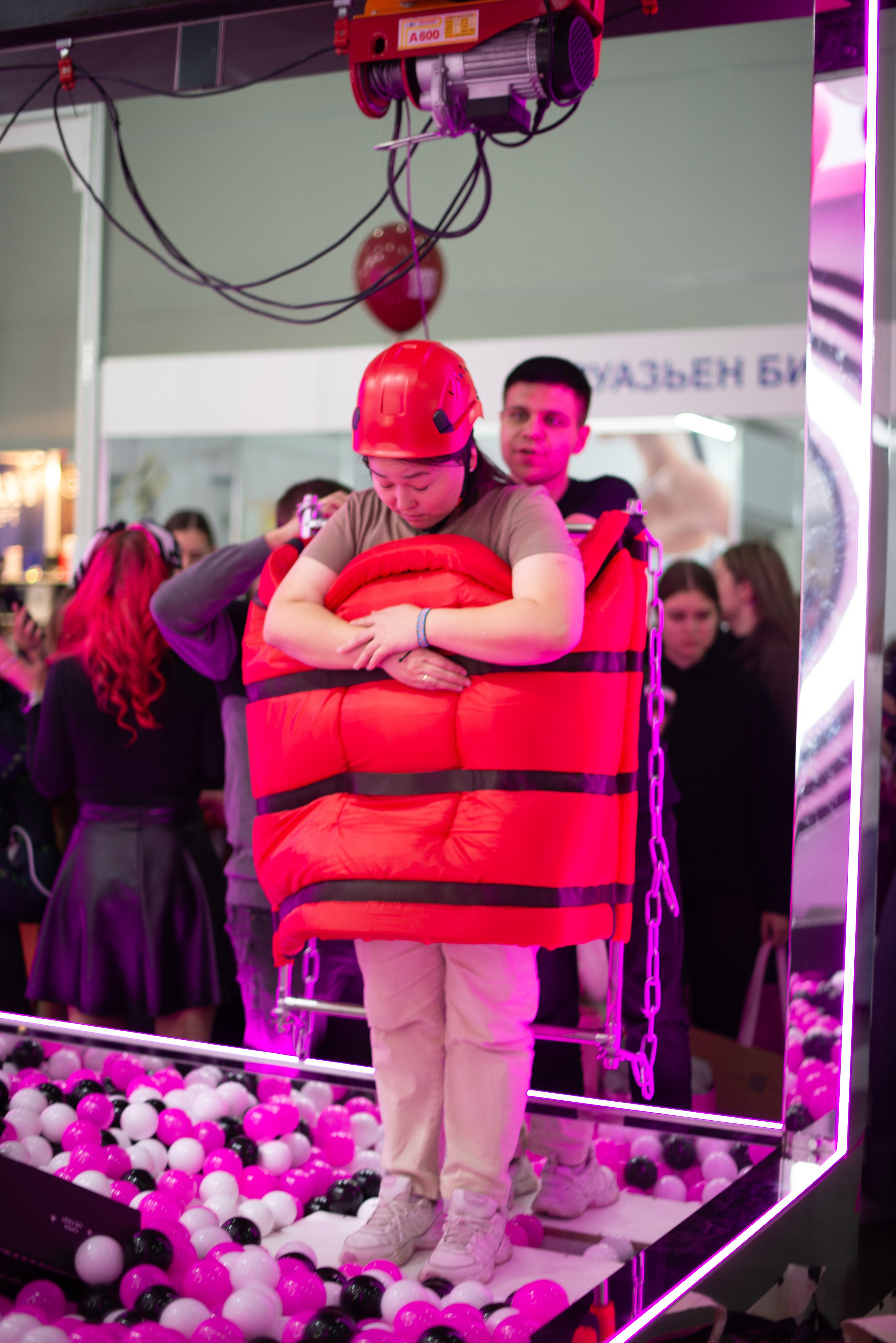 InterCHARM 2025 осень. Victoria Radjevna Репортажный Фотограф — Видеограф Москва • Санкт-Петербург