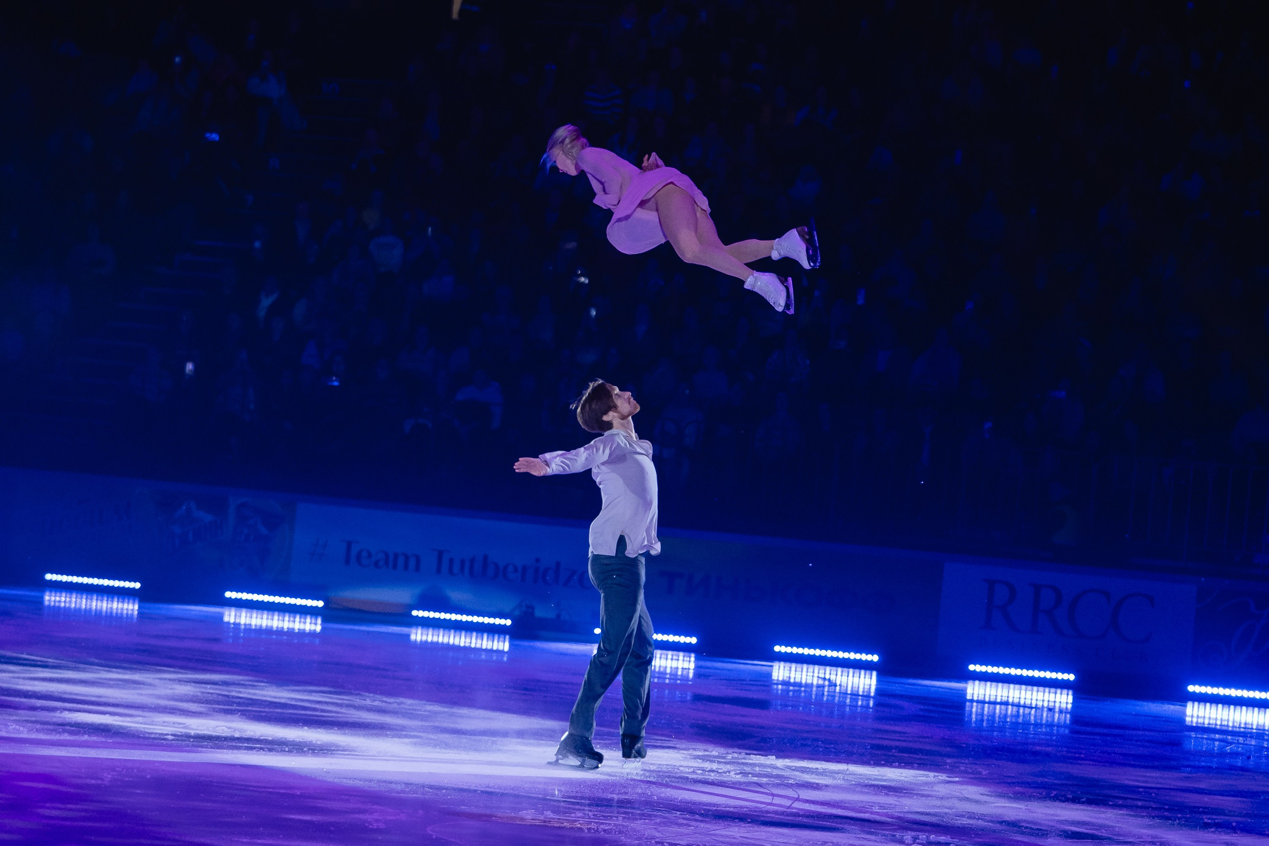 Шоу «Чемпионы на льду» в Новосибирске. Воробьева Ксения — Спортивный и танцевальный фотограф Новосибирск
