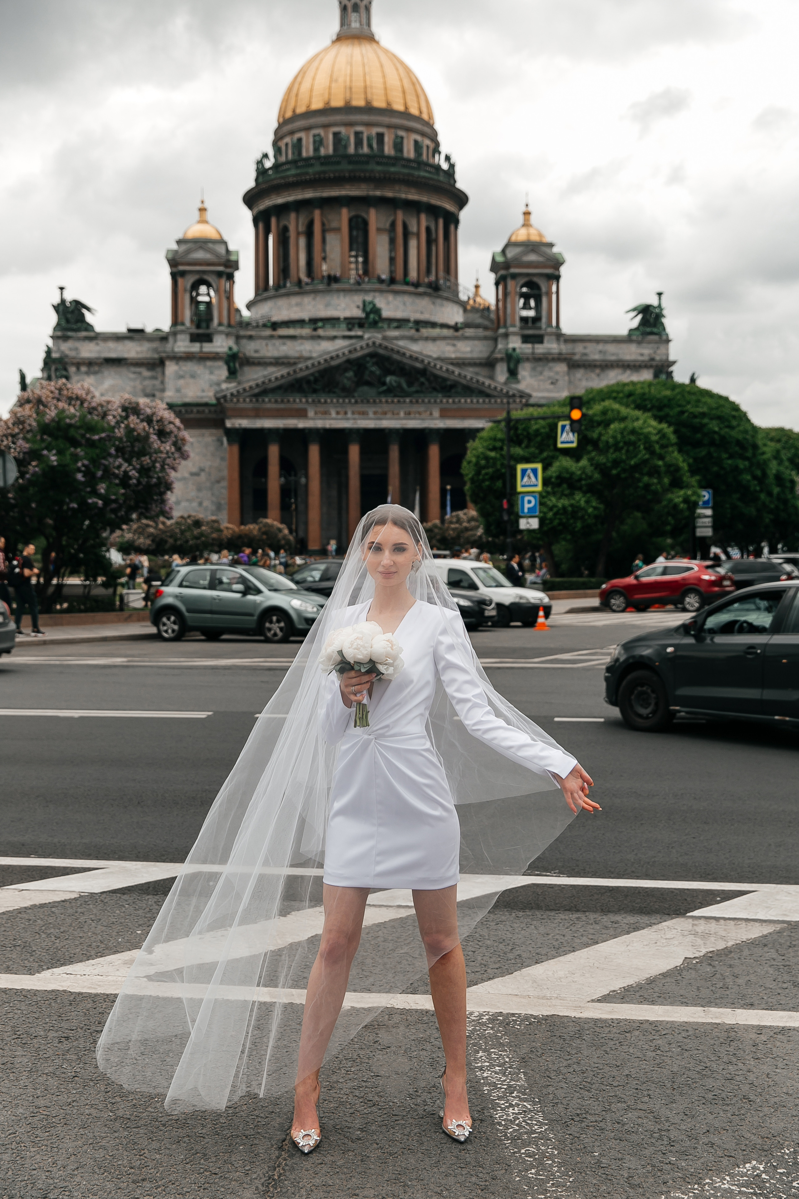 Портретные фотографии молодожёны свадебная фотосессия сборы невесты