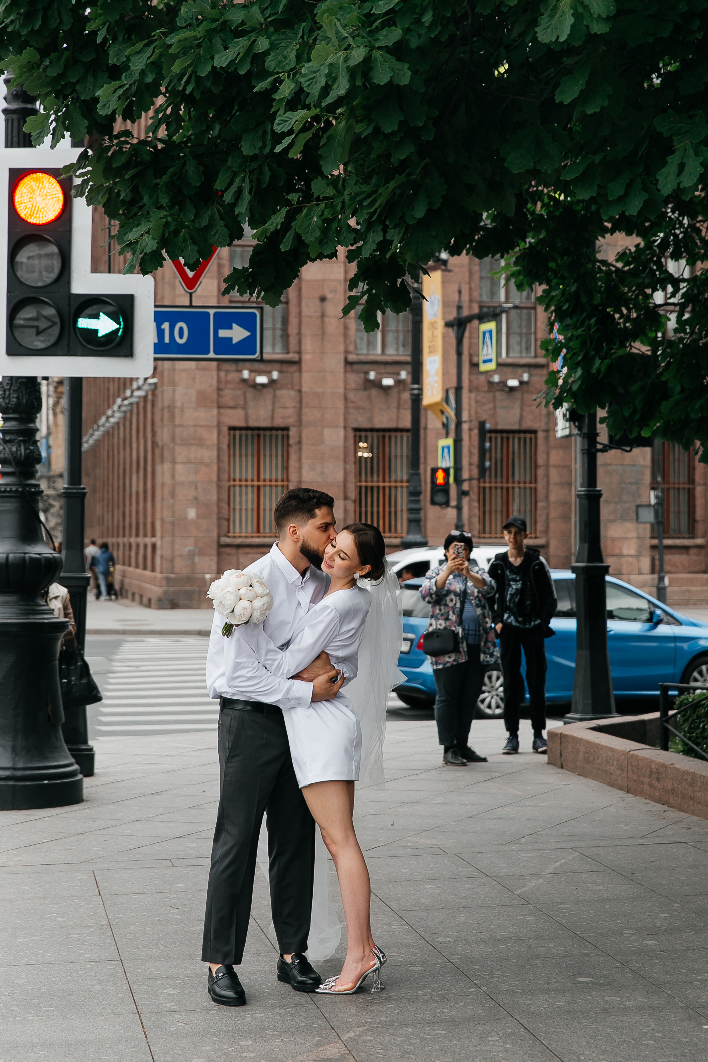 Портретные фотографии молодожёны свадебная фотосессия сборы невесты